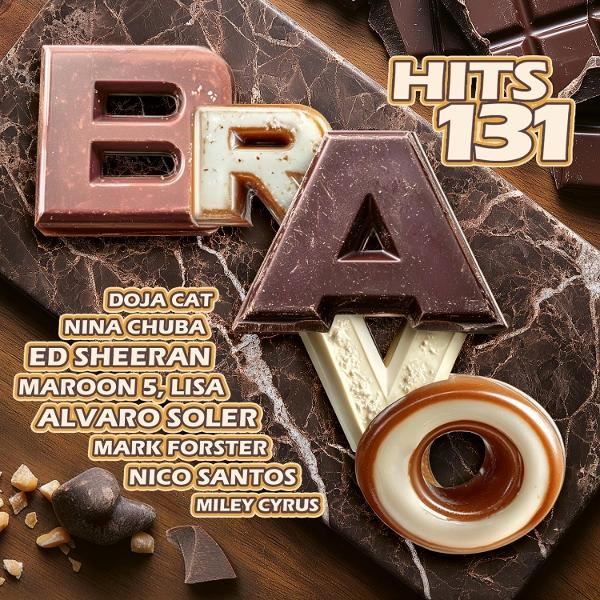 Schokoladen-BRAVO-Schild aus verschiedenen Schokoladen. Der Text enthält Namen von Musikkünstlern. "HITS 131" steht oben rechts.