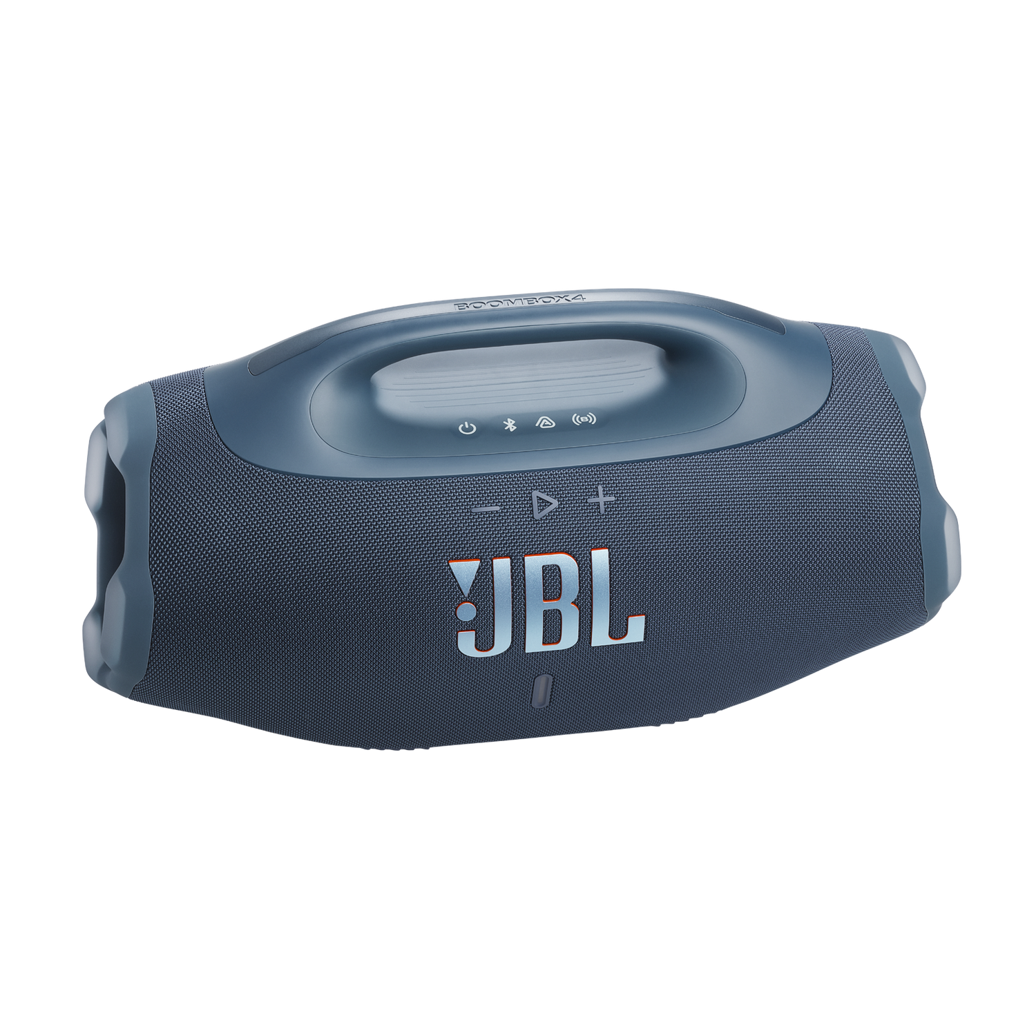 Une enceinte JBL Boombox bleue avec une poignée. Elle comporte des boutons, le logo JBL et une texture en forme de maille. Le fond est noir.
