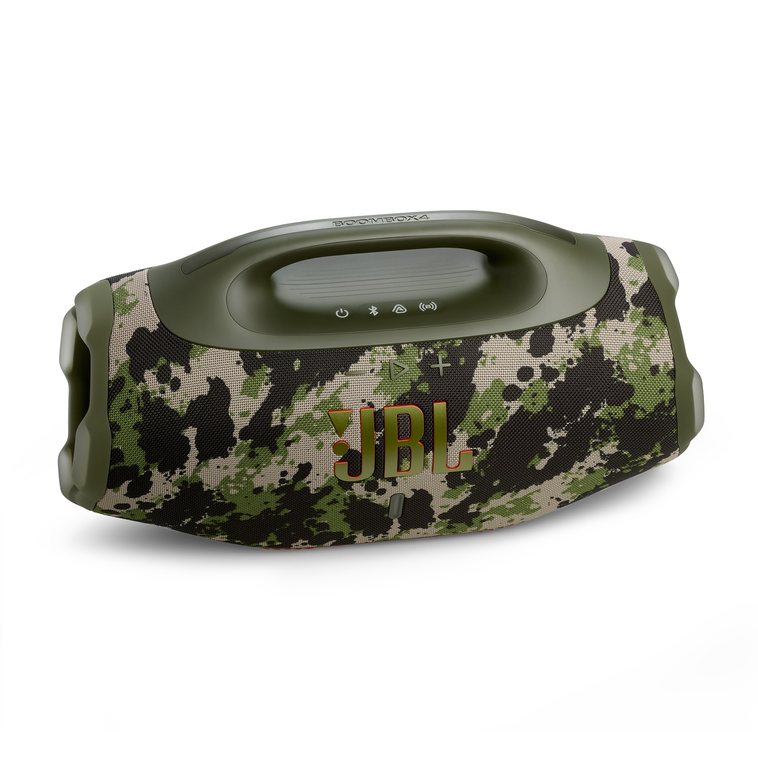 Haut-parleur JBL Boombox 4 avec motif camouflage et accents verts. Il a une poignée et des boutons de contrôle sur le dessus, et le logo JBL est à l'avant.