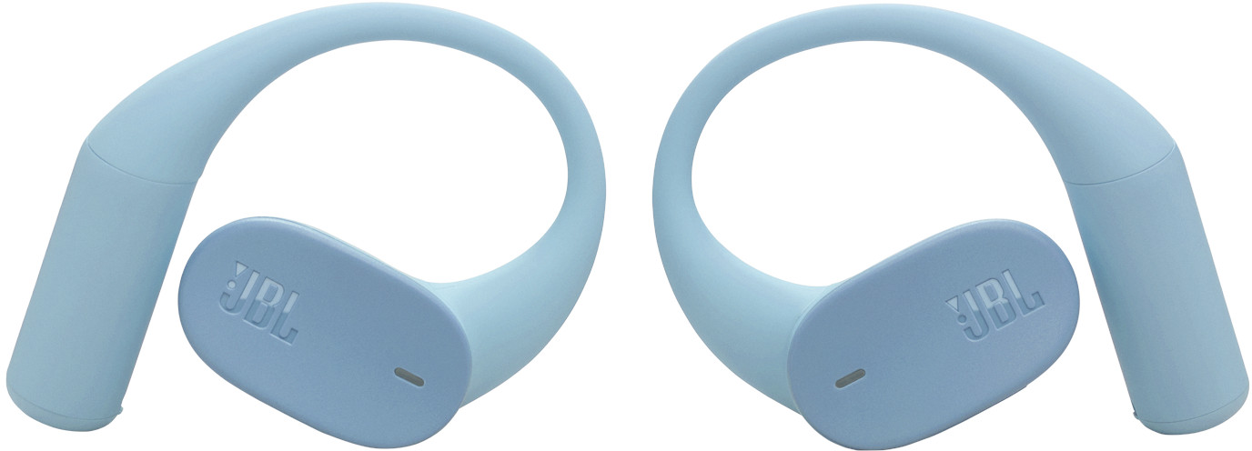 Zwei hellblaue JBL-Kopfhörer mit Ohrbügeln. Jeder zeigt das JBL-Logo und hat eine kleine Öffnung.