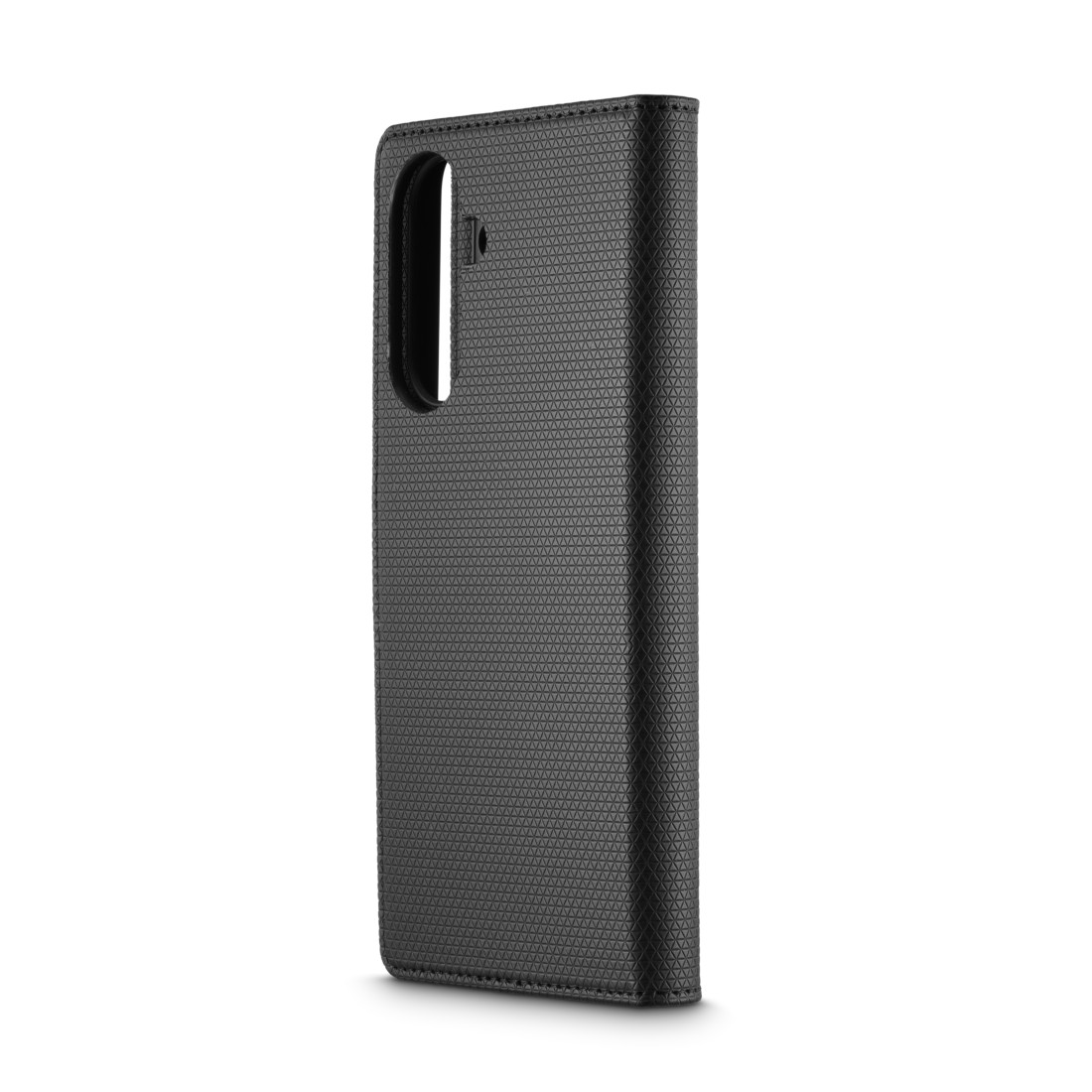 Eine schwarze Handyhülle mit strukturierter Oberfläche. Mit Öffnung für die Kamera und Magnetverschluss. Isoliert auf weißem Hintergrund.
