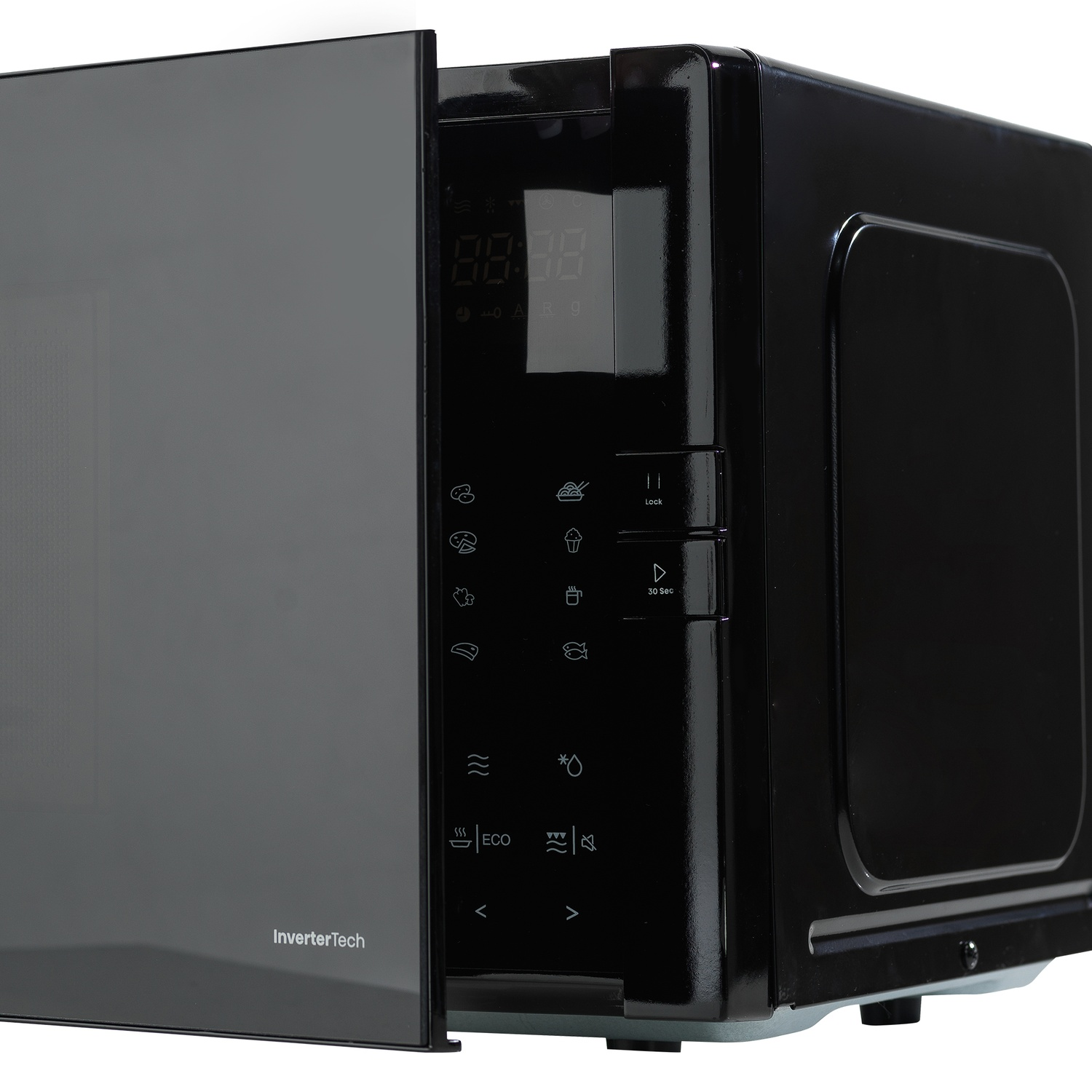 Microonde nero con porta parzialmente aperta. Ha un display digitale e un pannello di controllo con icone e pulsanti.
