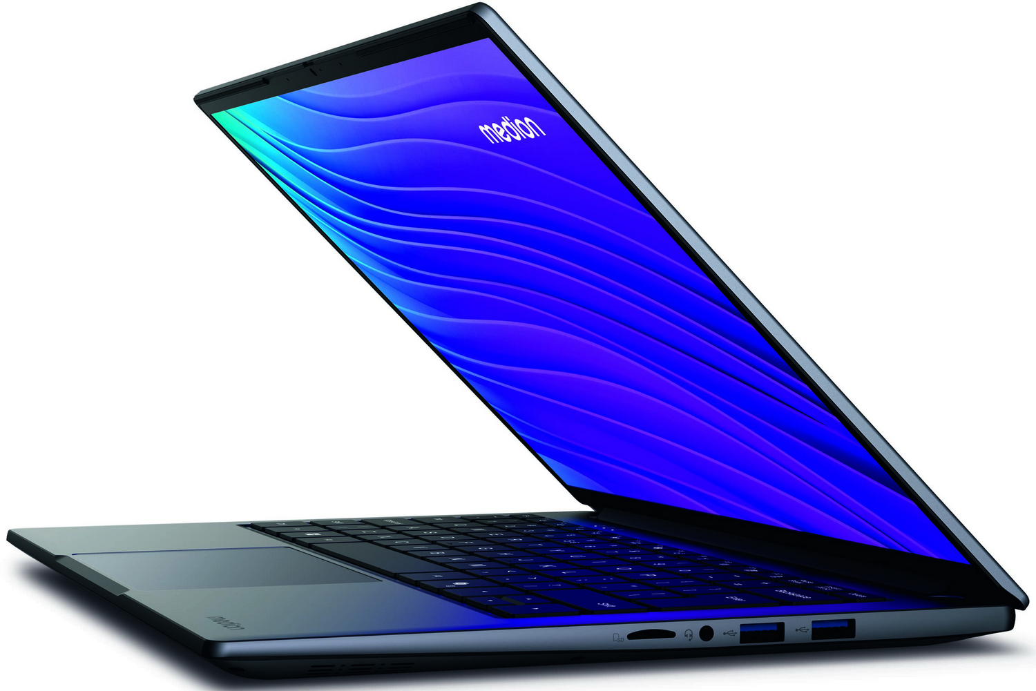 Una laptop con una pantalla de diseño de ondas azules y moradas está abierta. El teclado es negro y la laptop está sobre una superficie blanca.