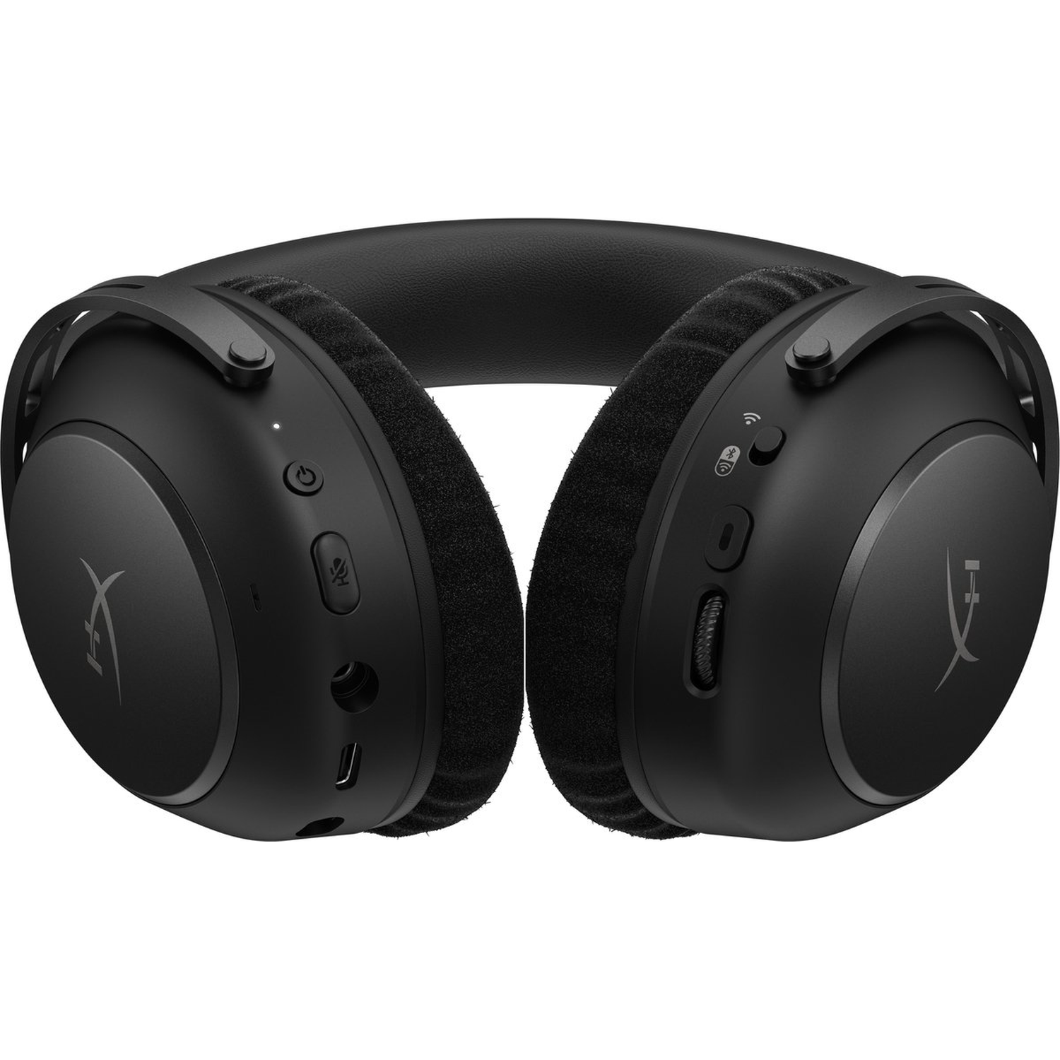 Zwarte draadloze HyperX-headset. De headset heeft een gevoerde hoofdband en oorschelpen. Bedieningselementen en poorten zichtbaar.