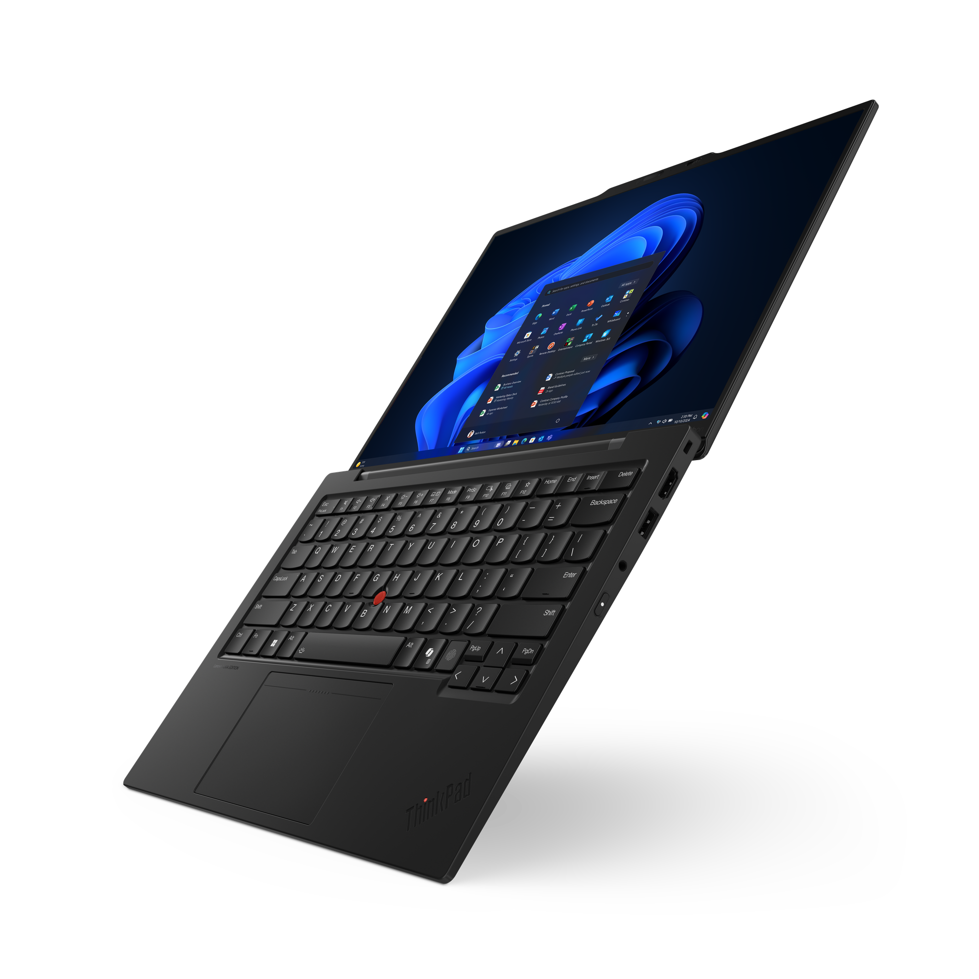 Ein schwarzes ThinkPad-Laptop ist geöffnet und zeigt eine Windows 11-Oberfläche. Die Tastatur ist sichtbar, ebenso wie das Trackpad und der Bildschirm.