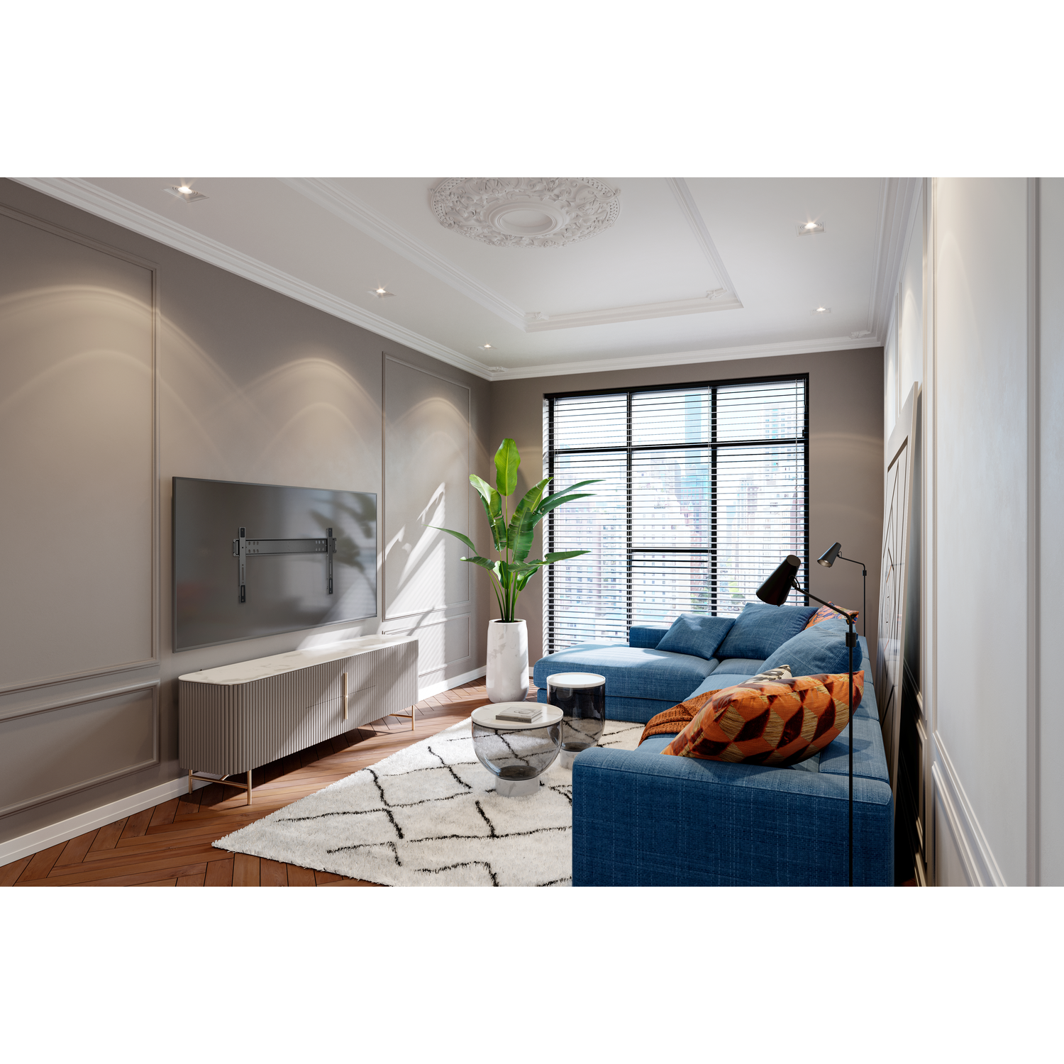 Een moderne woonkamer met een blauwe bank, een wit tapijt, een tv en een groot raam met uitzicht.