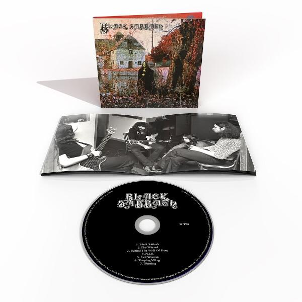 Egy Black Sabbath album borítója, rajta egy ház, benne a zenekar képe. Alul egy CD.