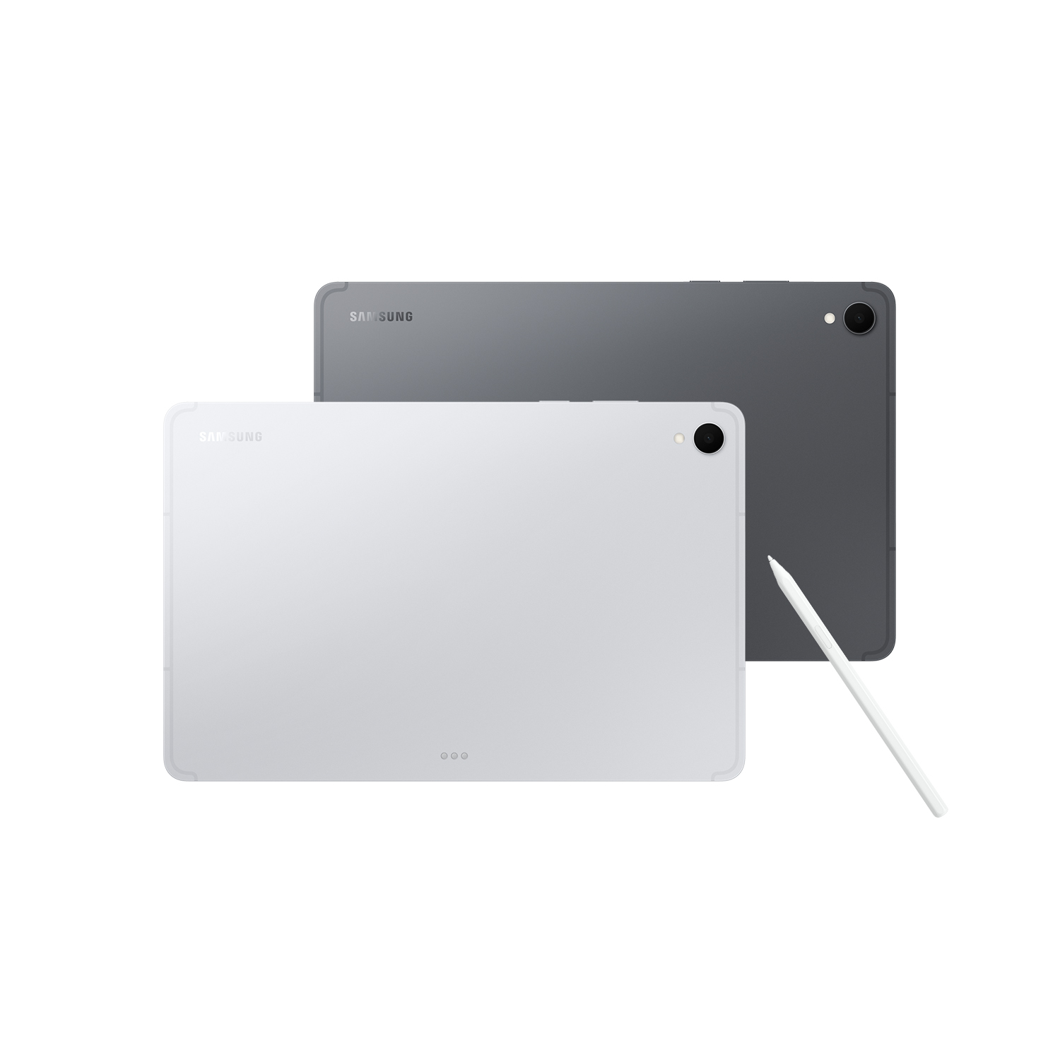 Dos tablets Samsung, gris y blanco, con un lápiz óptico. La tablet gris está detrás de la blanca. Fondo blanco.