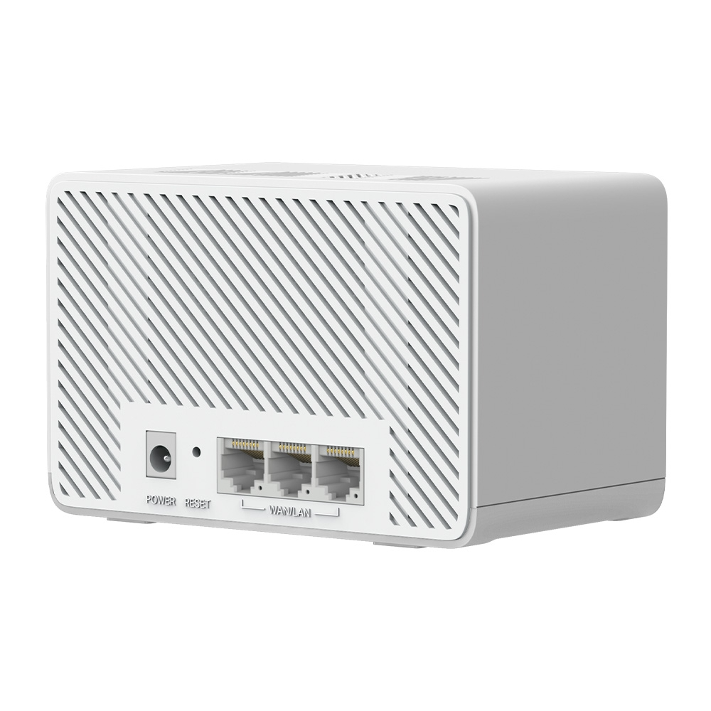 Egy fehér router, power, reset és WAN/LAN portokkal. A hátoldalon átlós vonalak vannak. A jobb oldala sima fehér.