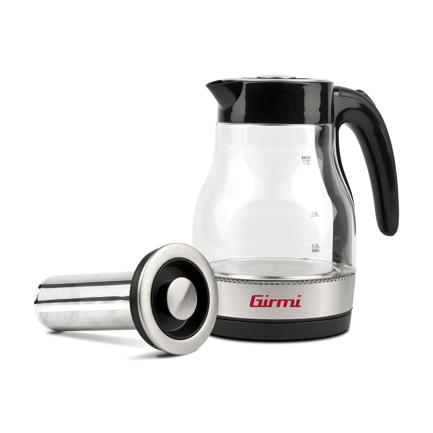 Un bollitore in vetro con manico e coperchio neri, accanto a un infusore per tè. Il bollitore ha una base argentata con il logo 'Girmi'.