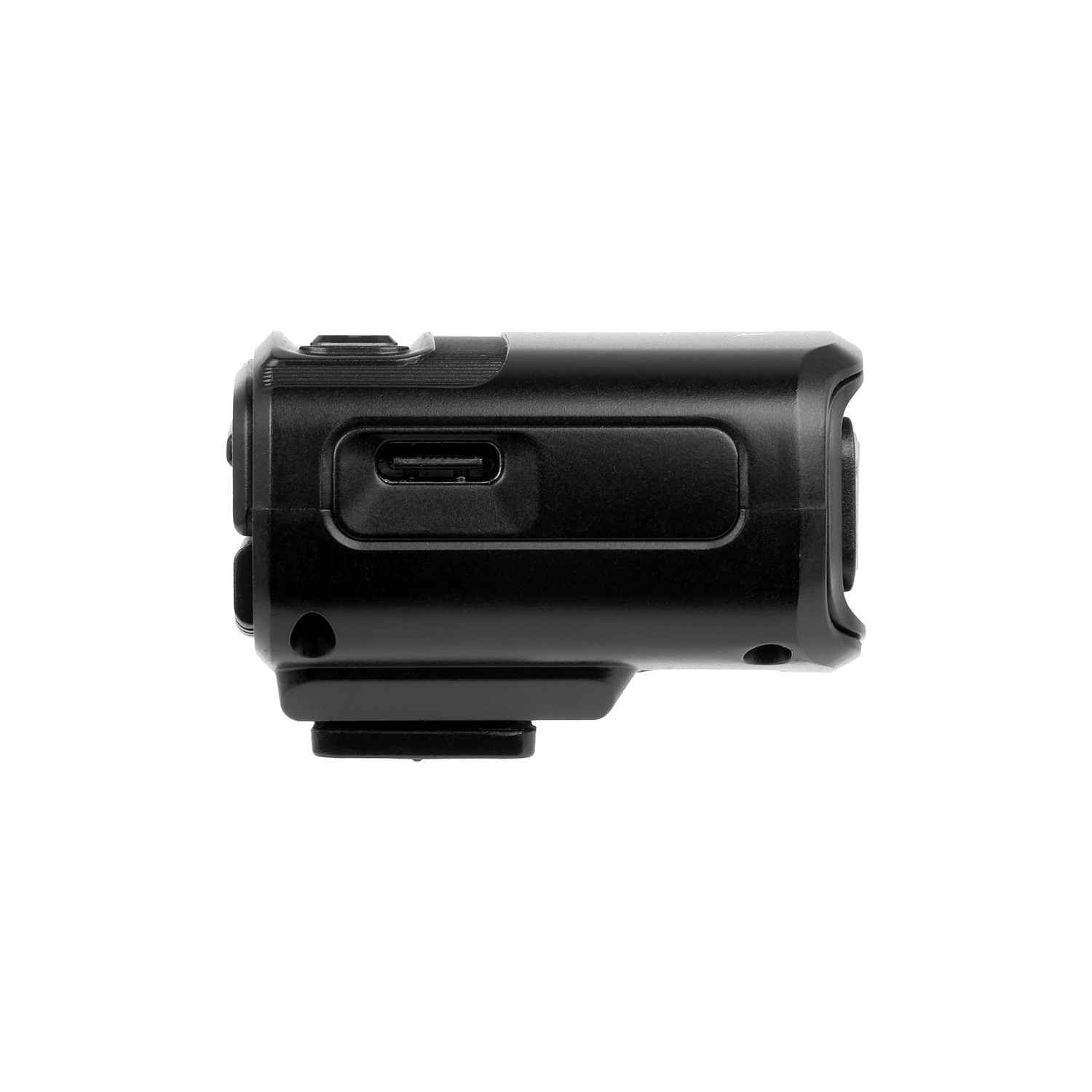 Un appareil photo noir rectangulaire sur fond blanc. Il possède un objectif, un port USB et des boutons. L'appareil photo fait face à droite.