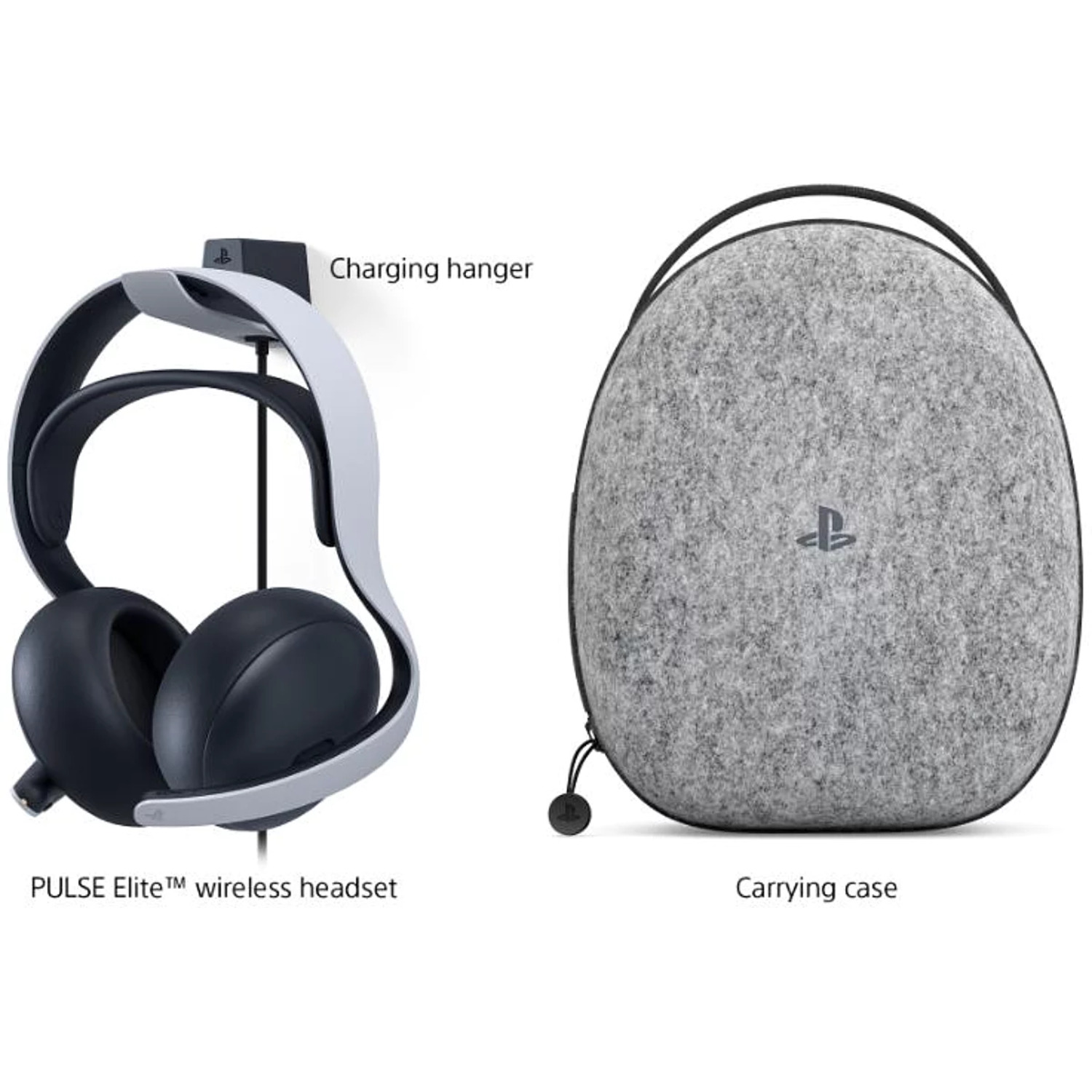 Een draadloze gamingheadset op een oplaadbeugel naast een grijze draagtas met een PlayStation-logo.