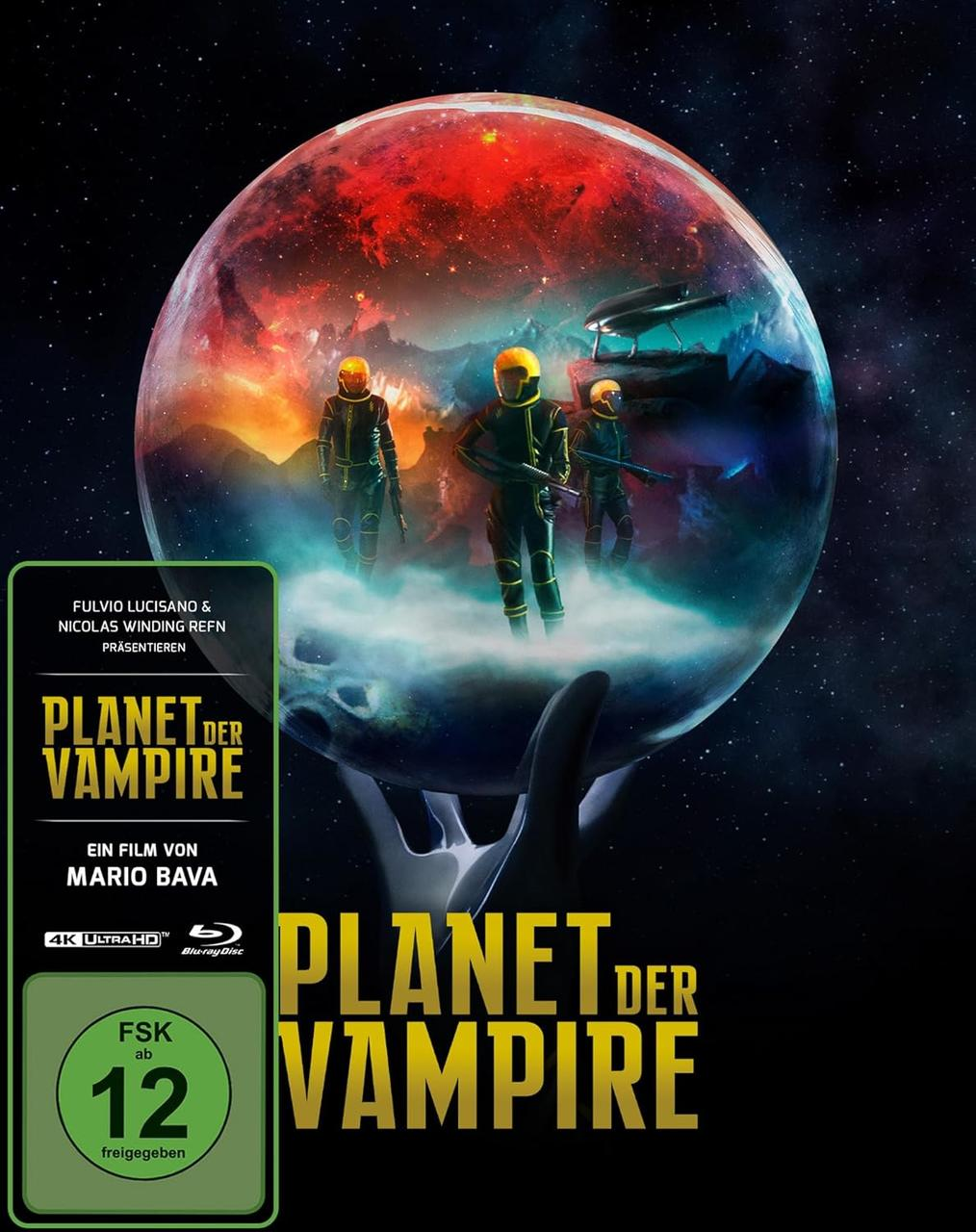 Poster für 'Planet der Vampire'. Astronauten stehen vor einem Planeten mit rotem Himmel. Text links und rechts. Blu-ray-Logo.
