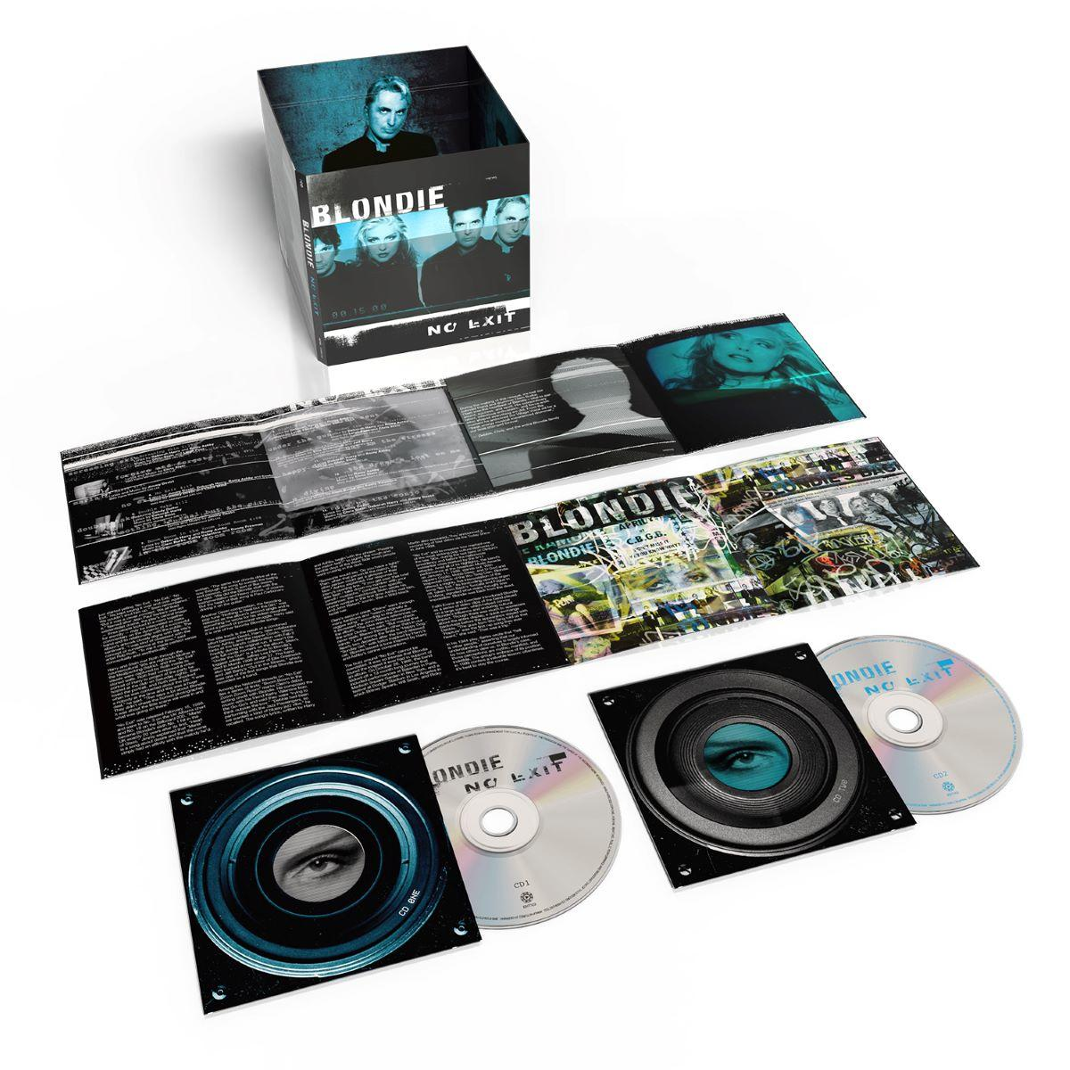 Blondies 'No Exit' CD-Set. Es enthält eine Box, Broschüren und CDs. Die Box zeigt Bandmitglieder. Die CDs haben Augenbilder.