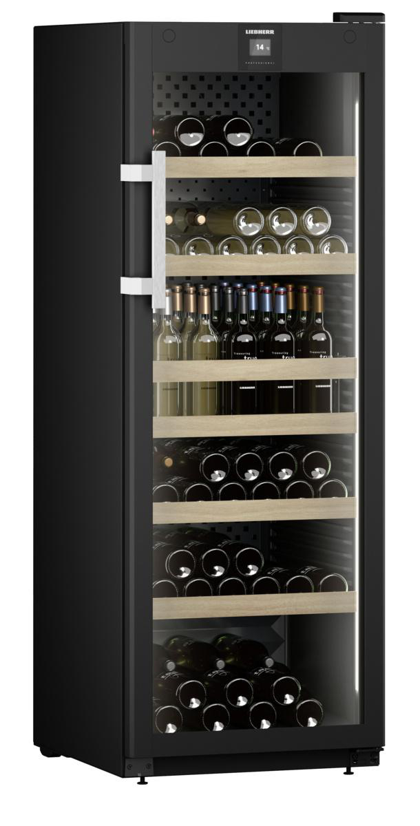 Schwarzer Weinkühlschrank mit Glastür. Innen halten mehrere Regale Weinflaschen. Liebherr-Logo oben sichtbar.