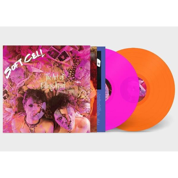 Albumcover mit zwei Gesichtern. Pinke und orangefarbene Schallplatten neben dem Cover. Auf dem Cover steht 'Soft Cell The Art of Falling Apart'.