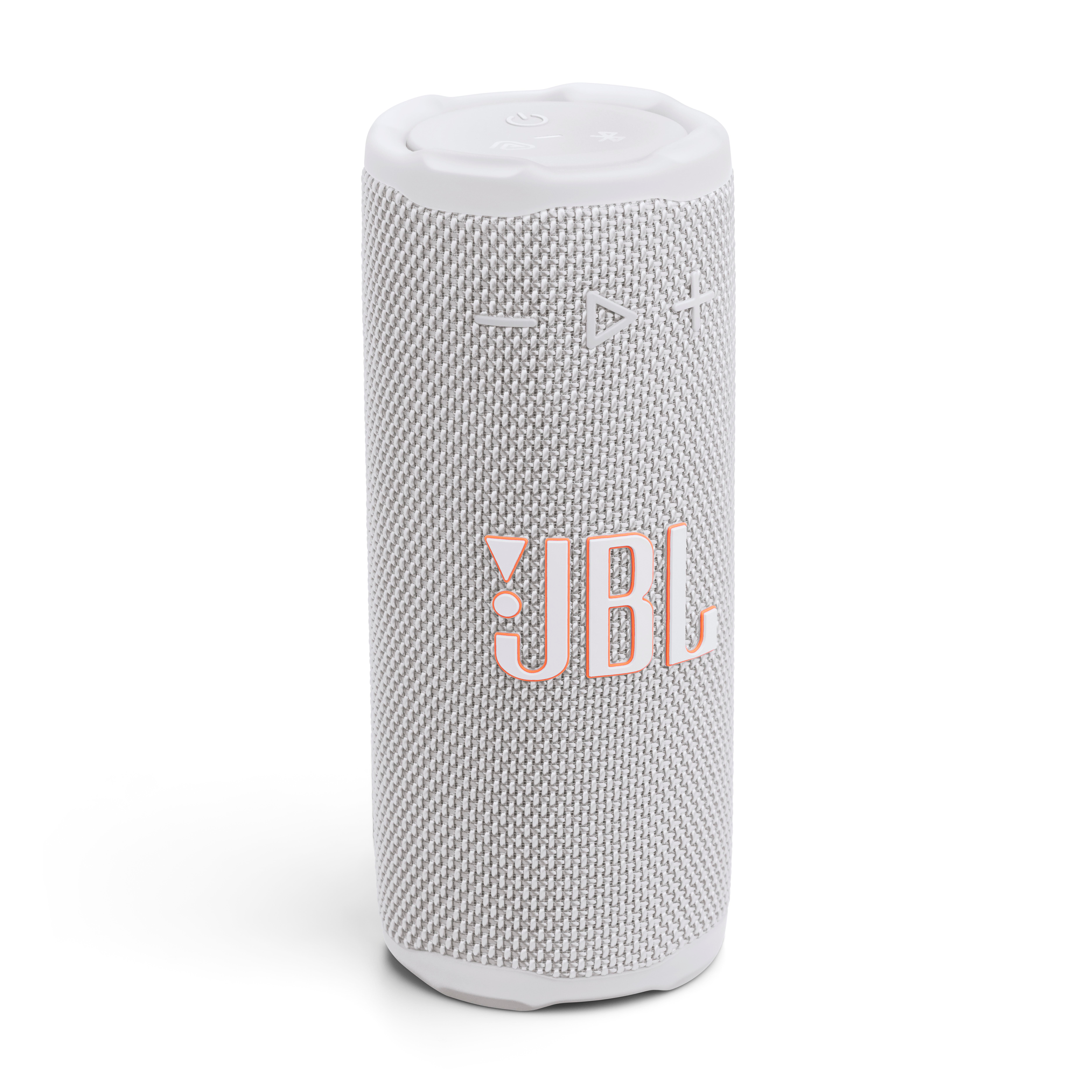 Ein weiß-grauer JBL-Lautsprecher steht aufrecht. Das JBL-Logo ist orange. Die Oberseite hat Steuertasten.