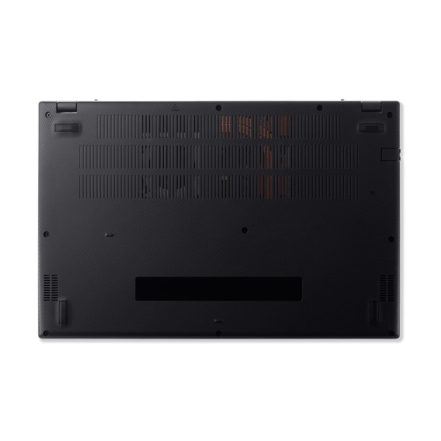 Vista inferiore di un laptop nero. Presenta diverse prese d'aria e aperture per il raffreddamento, e diversi piedini in gomma.