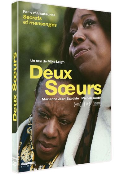 DVD-hoes. Titel 'Deux Sœurs' in geel. Twee gezichten van zwarte vrouwen zijn zichtbaar. Film van Mike Leigh. 'Secrets et mensonges' wordt ook getoond.