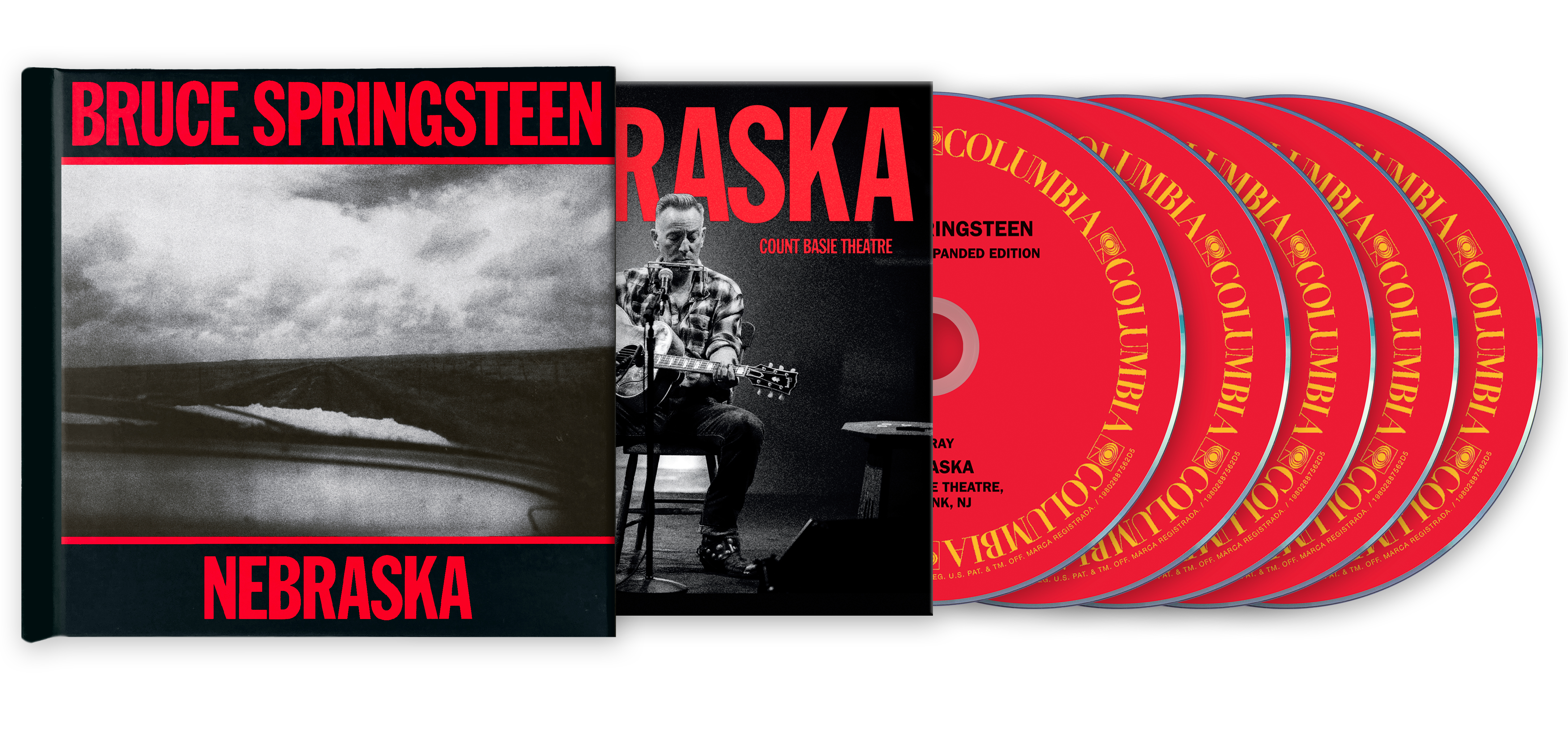 Couvertures d'albums de Bruce Springsteen : Nebraska et Live at Count Basie Theatre, avec plusieurs CD rouges Columbia.