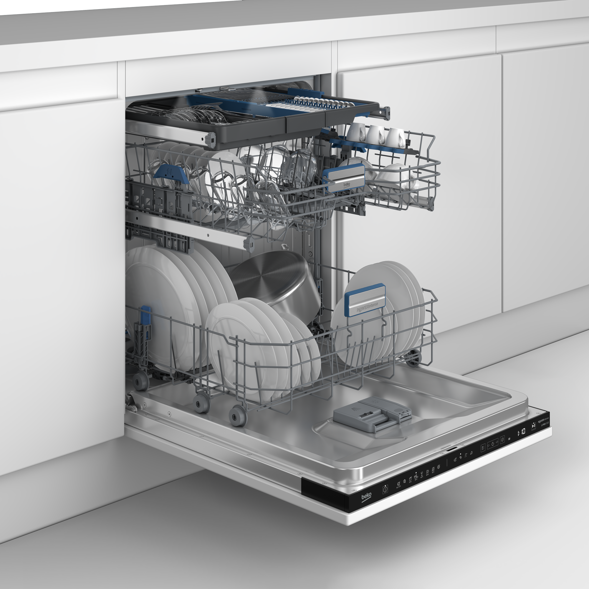 Otwarta zmywarka wypełniona naczyniami, szklankami i garnkiem. Widoczne białe talerze. Urządzenie jest w białej kuchni.