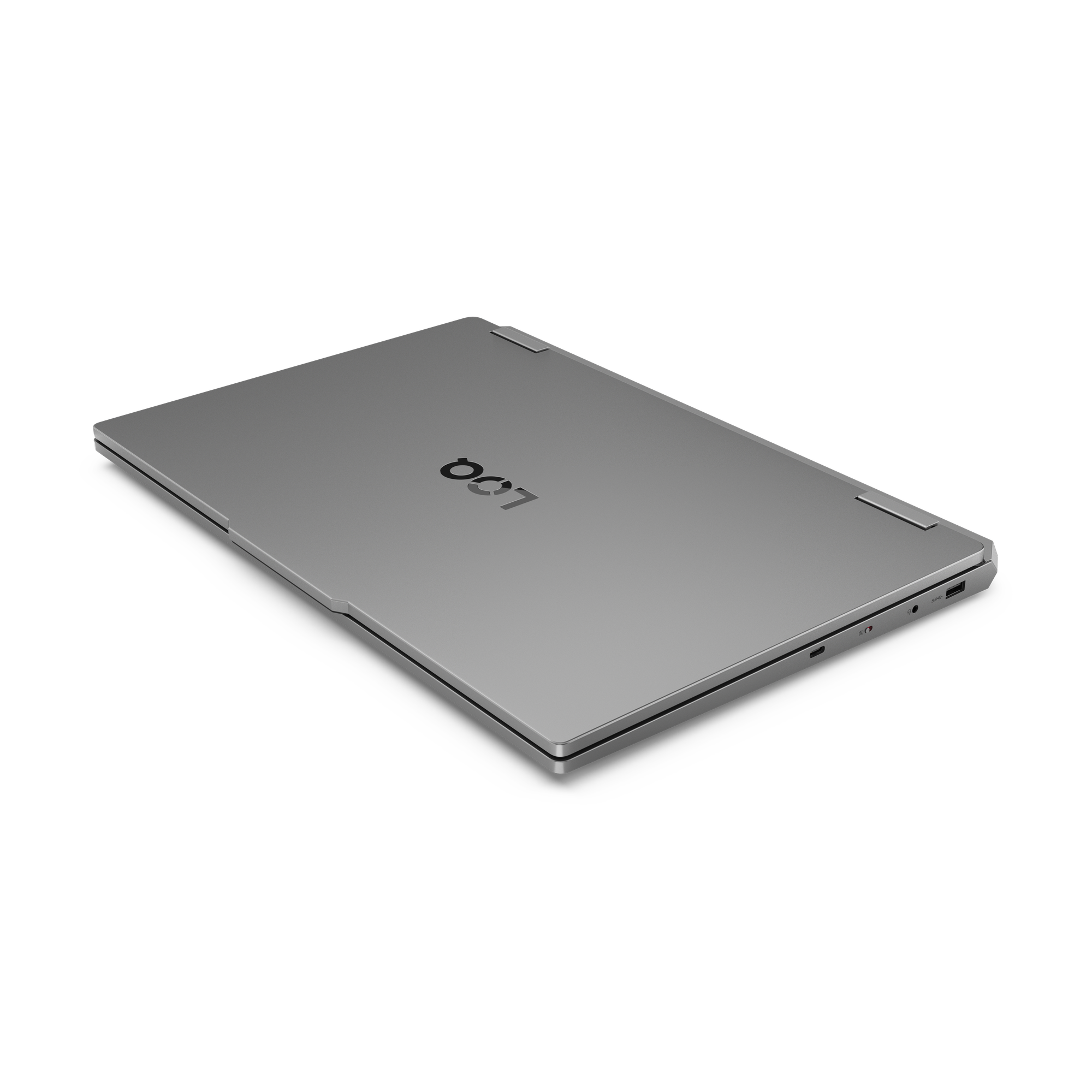 Ein silberner Laptop ist auf schwarzem Hintergrund abgewinkelt. Auf dem Deckel des Laptops ist das Logo 'LOQ' sichtbar.