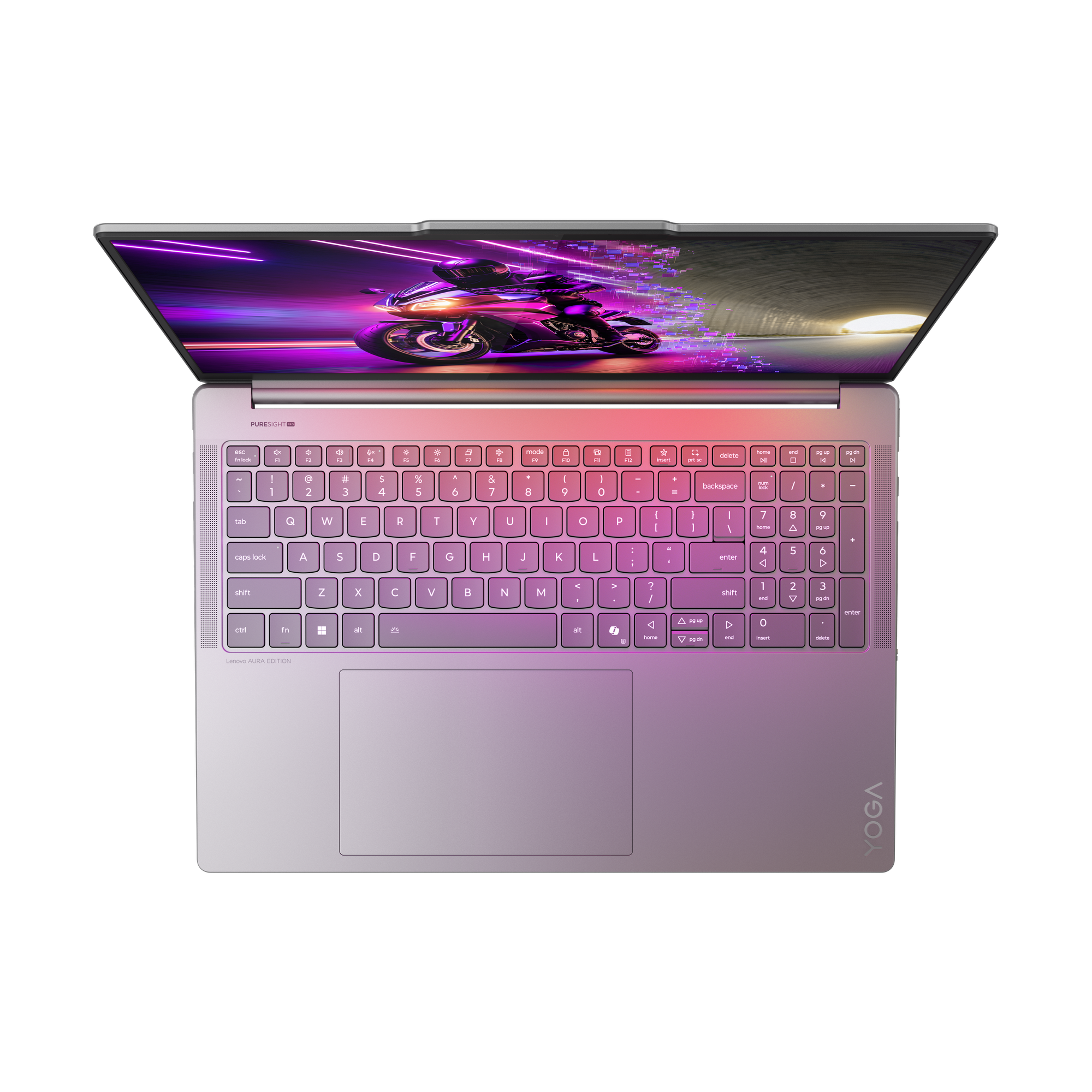 Een laptop met een scherm waarop een motorrace te zien is. Het toetsenbord is zichtbaar. De laptop is lichtpaars.