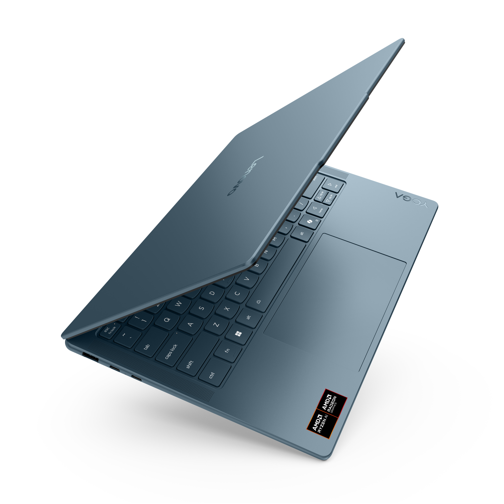 Blauer Laptop auf schwarzem Hintergrund. Geöffneter Deckel zeigt Tastatur, Touchpad und AMD Ryzen Aufkleber.