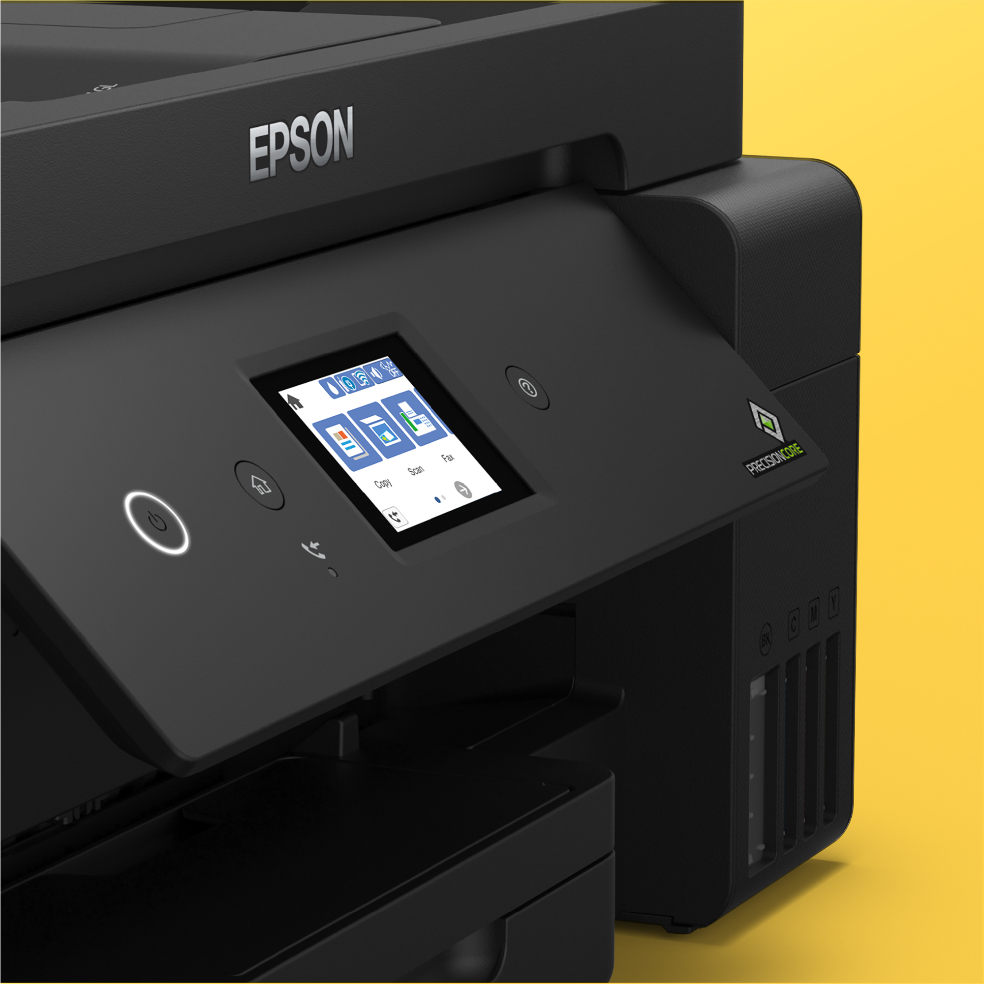 Egy fekete Epson nyomtató. Van egy képernyője, amely másolási, szkennelési és faxolási lehetőségeket jelenít meg. A háttér sárga.