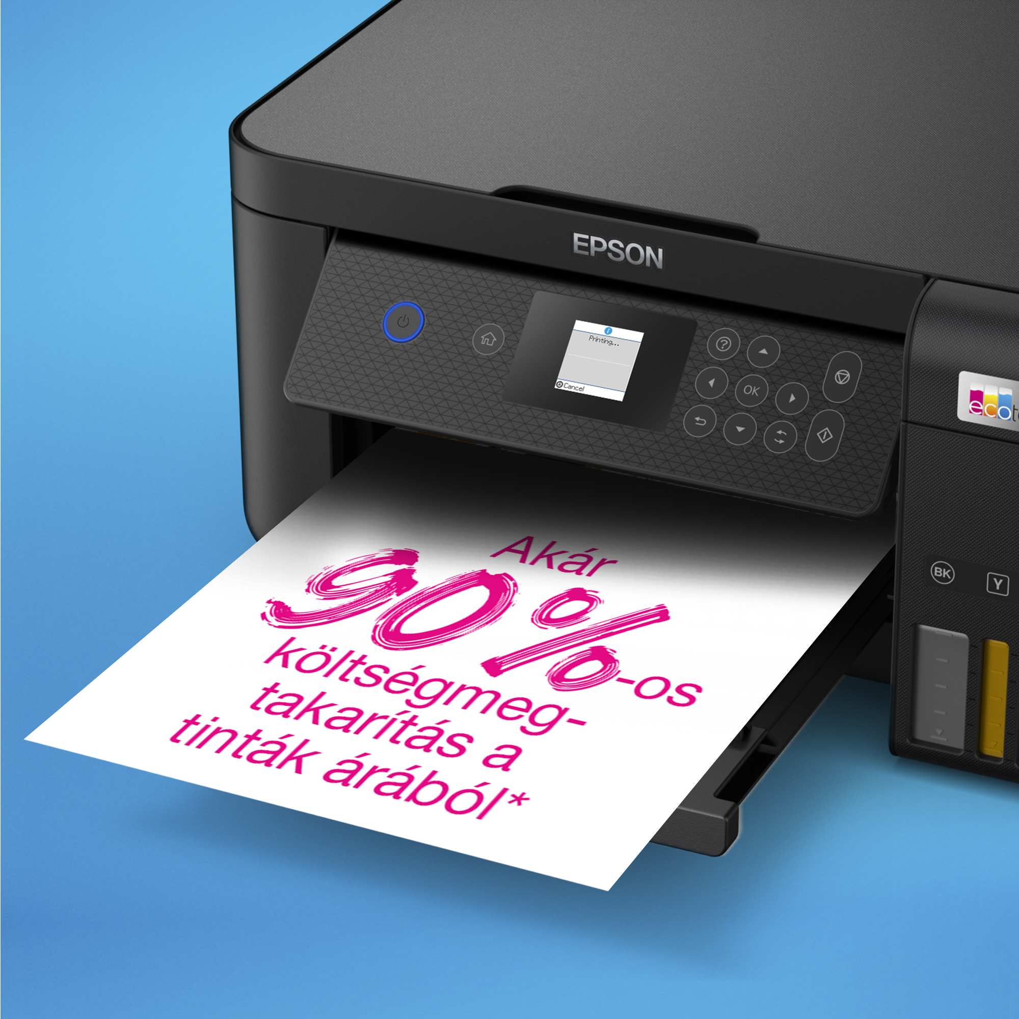 Egy Epson nyomtató rózsaszínnel nyomtat egy papírra: '90% megtakarítás', kék háttérrel.