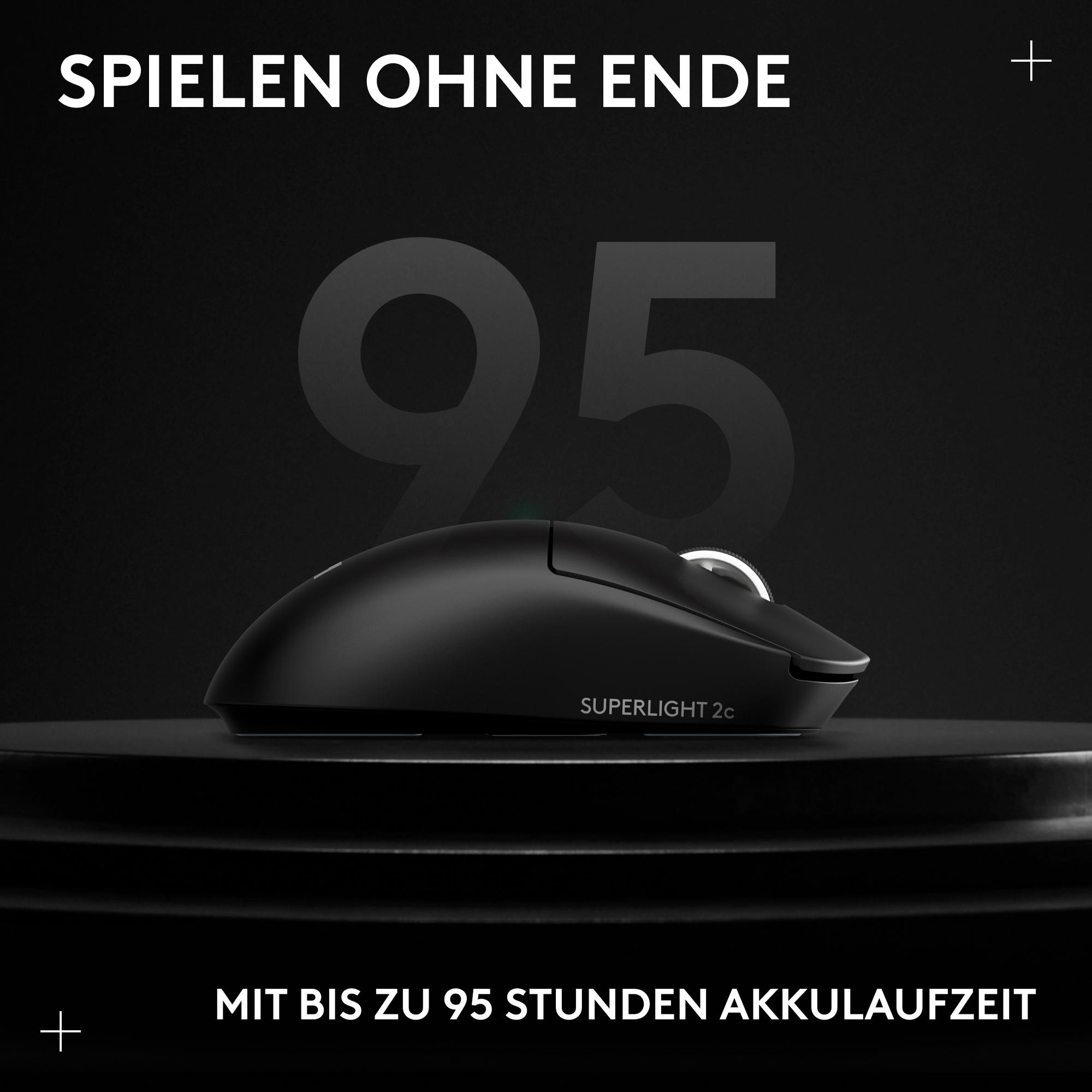 Schwarze Gaming-Maus auf einem schwarzen Ständer, mit der Zahl 95 im Hintergrund. Text oben und unten.