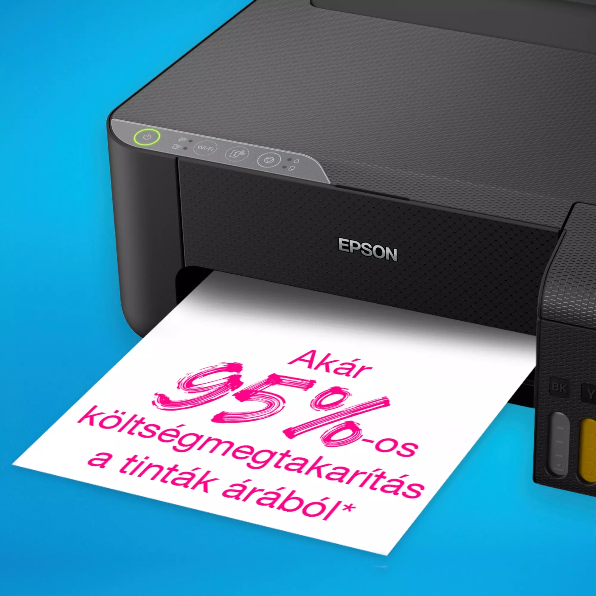 Fekete Epson nyomtató, amely egy papírra nyomtat a tintaköltségen elérhető 95%-os megtakarításról, kék háttérrel.