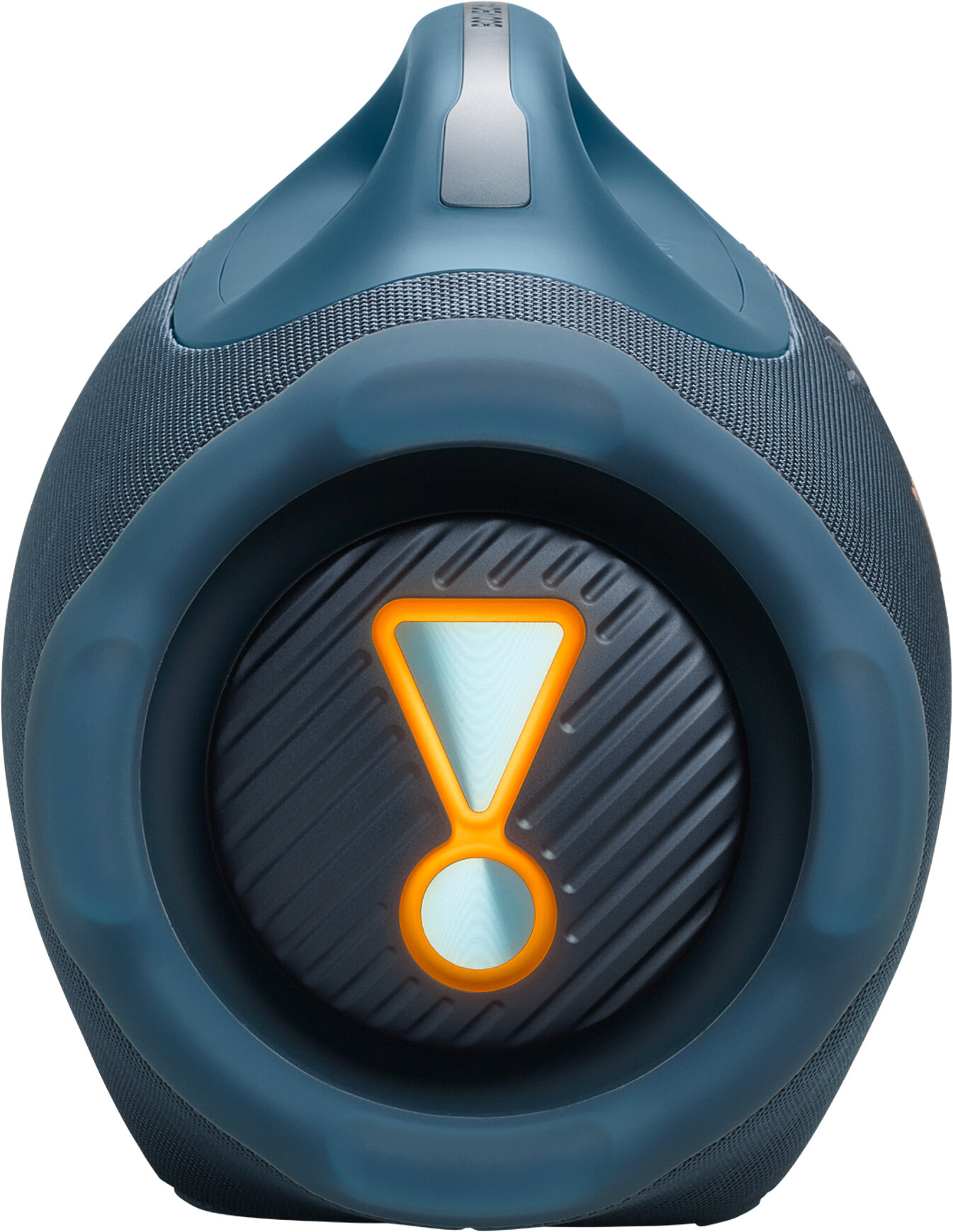 Niebiesko-szary głośnik JBL. Ma pomarańczowe logo znaku wykrzyknienia i uchwyt u góry. Tło jest białe.