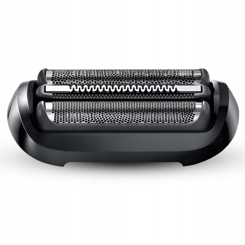 Zbliżenie czarnej głowicy golarki elektrycznej. Głowica posiada dwa metalowe ostrza z siatki i zakrzywioną czarną plastikową ramą.