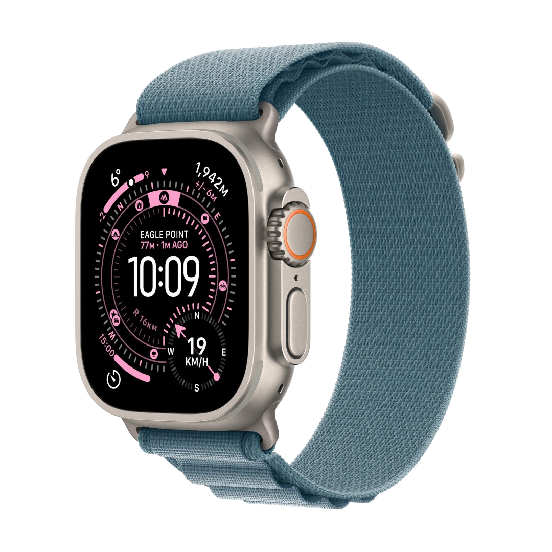 Apple Watch Ultra z niebieskim paskiem wyświetla czas, wysokość i inne dane. Zegarek jest srebrny z pomarańczowym przyciskiem.
