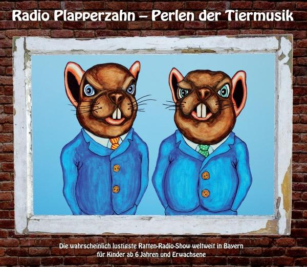 Zwei Cartoon-Biber in blauen Anzügen vor blauem Hintergrund. Oben steht 'Radio Plapperzahn'. Unten steht Text.