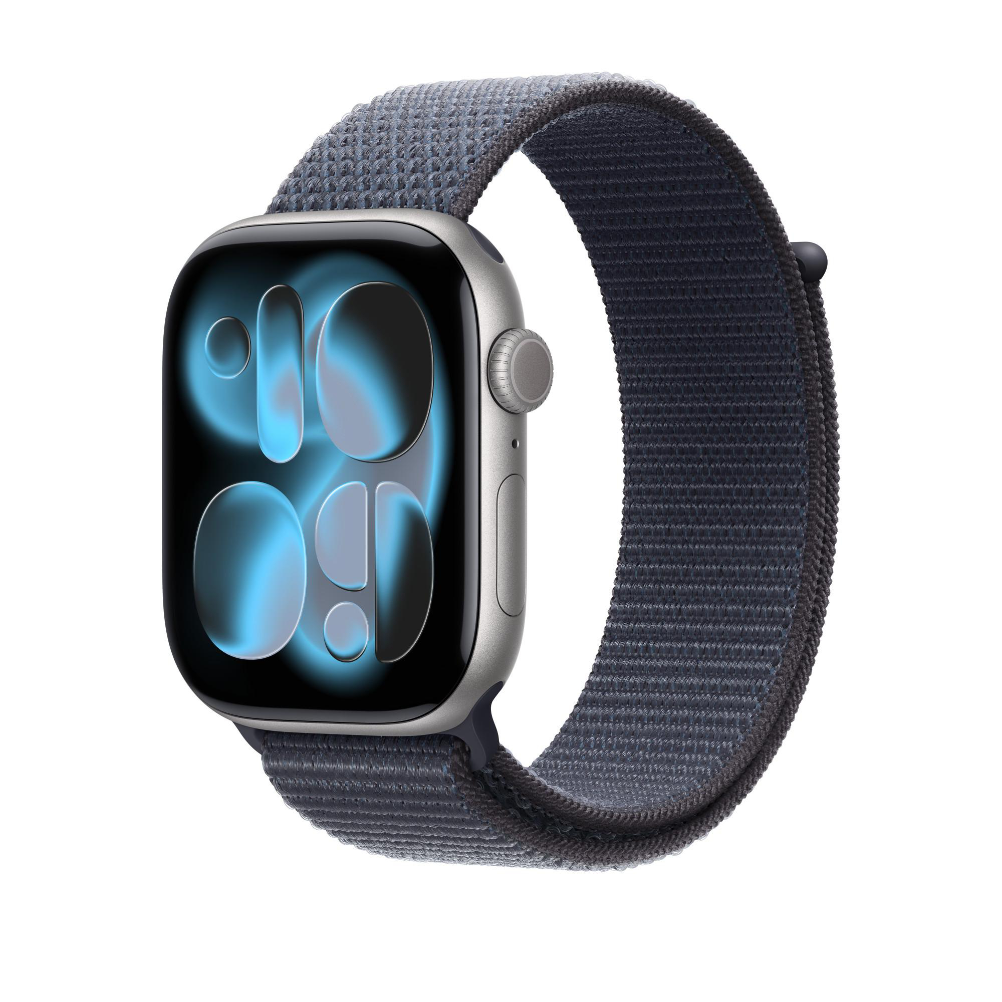 Silberne Apple Watch mit blauem Stoffband. Der Bildschirm zeigt eine blau getönte Oberfläche.