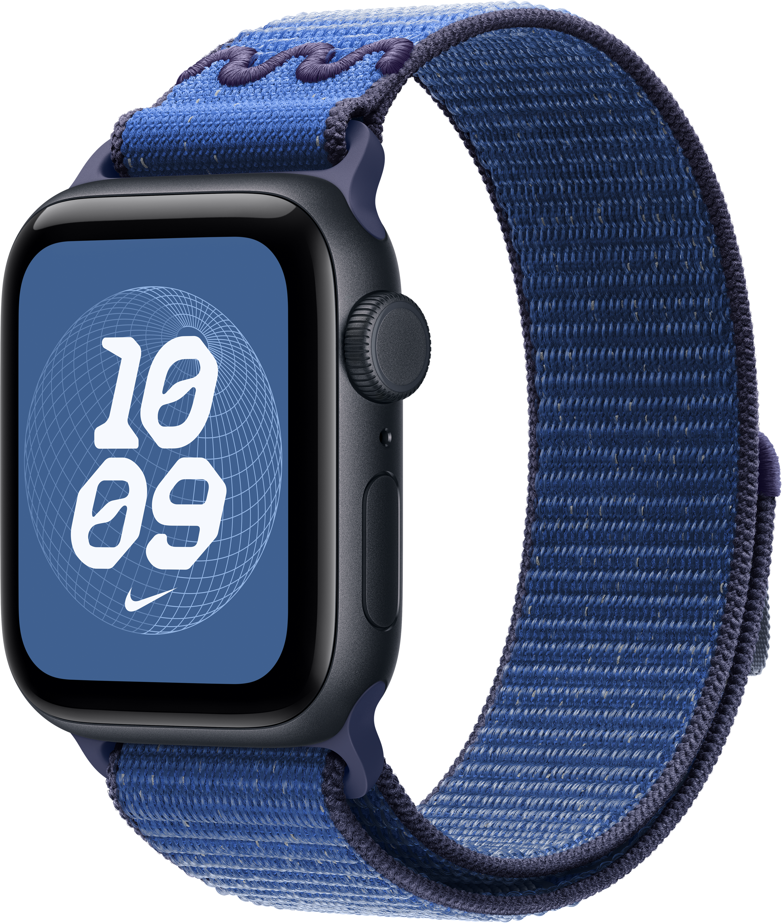 Une Apple Watch gris foncé avec un bracelet bleu affiche l'heure 10:09. Le bracelet est en tissu bleu.