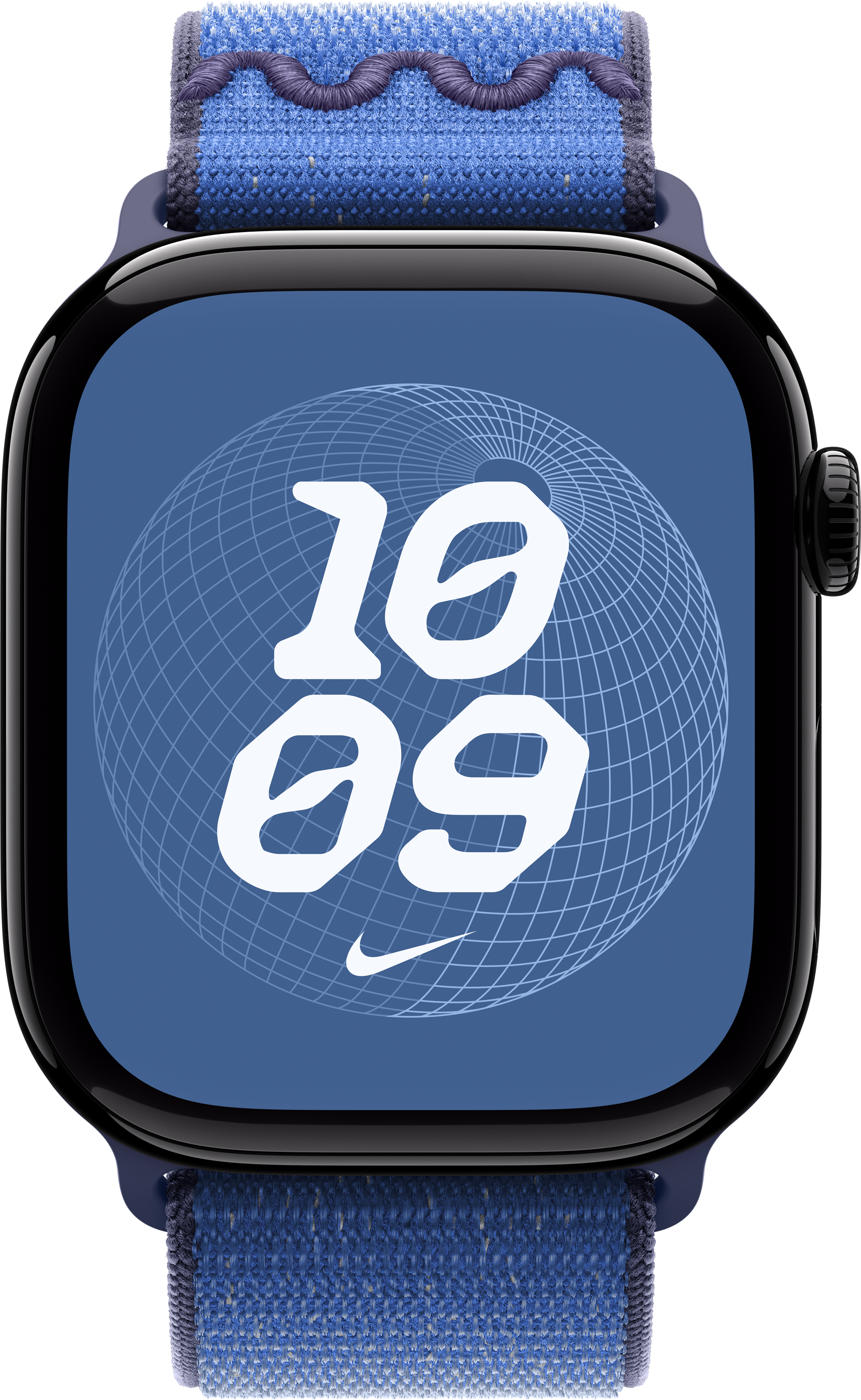 Une Apple Watch noire avec un bracelet bleu affiche l'heure, le logo Nike et un globe graphique.