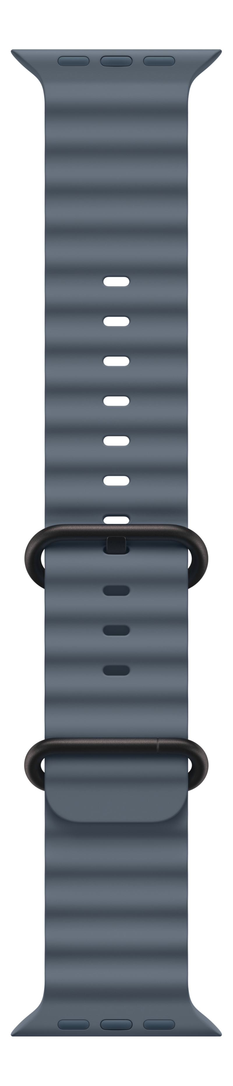Un bracelet de montre bleu avec boucles en métal noir et trous de réglage, sur fond noir.