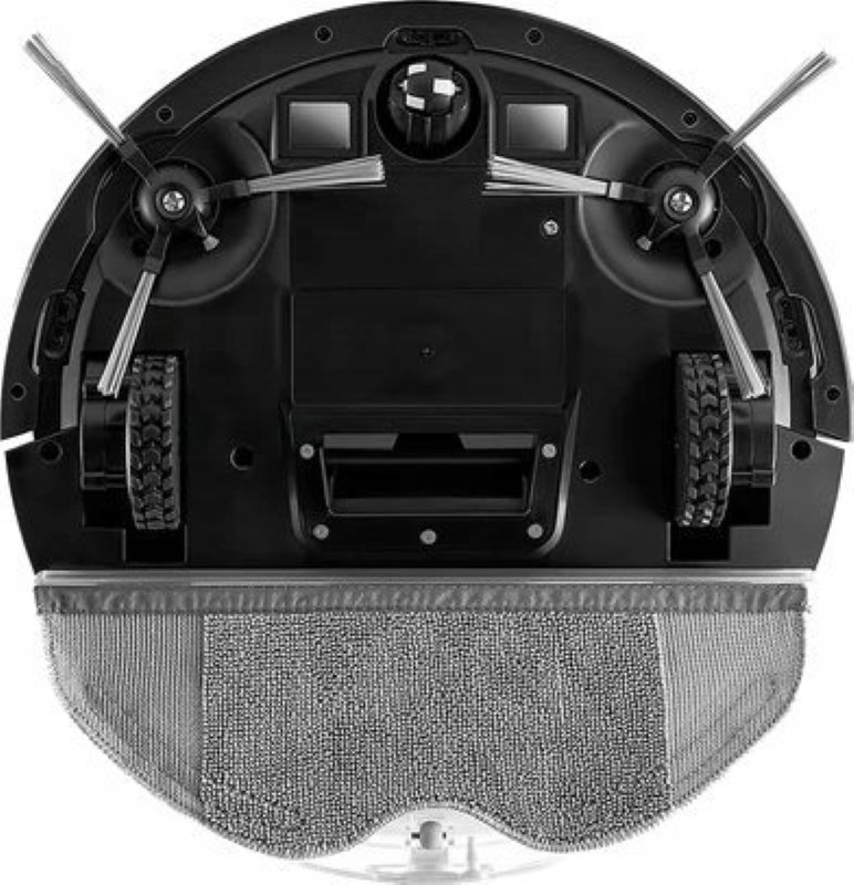 Spód czarnego robota sprzątającego. Posiada obrotowe szczotki, koła, nakładkę czyszczącą i różne czujniki.