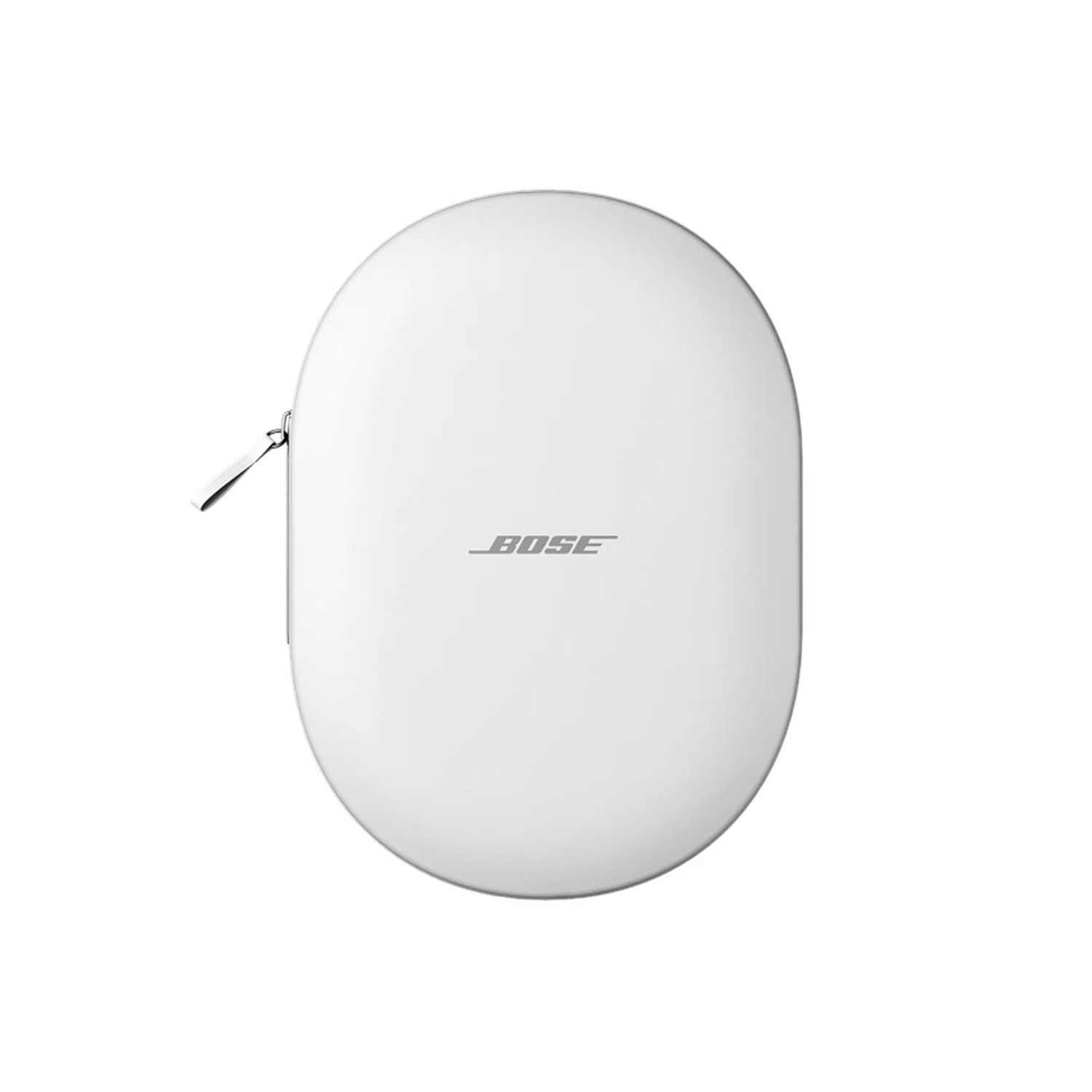 Een witte ovale Bose-hoofdtelefooncase op een zwarte achtergrond. De case is dichtgeritst, met het Bose-logo in het midden.