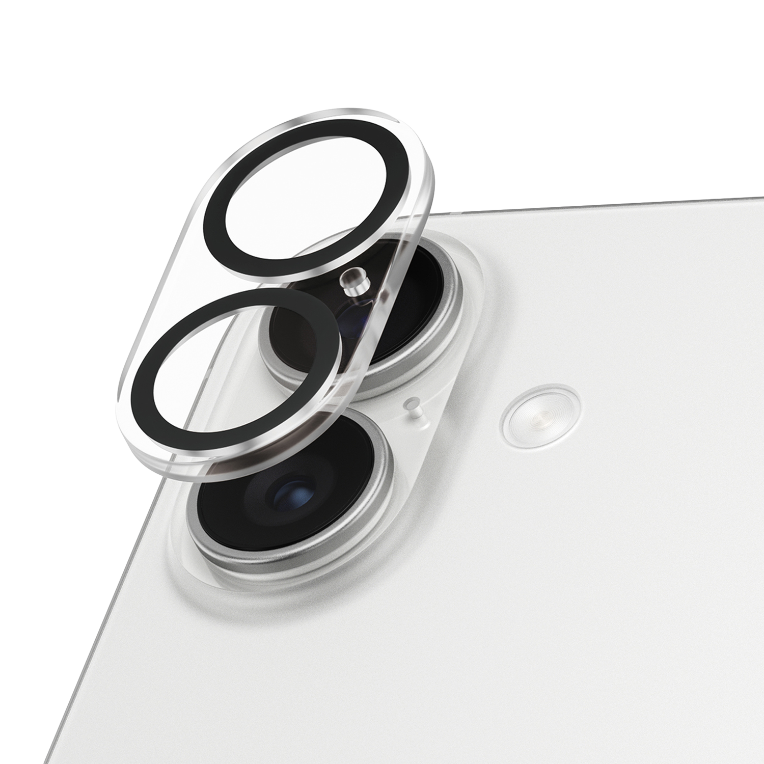 Close-up van een cameramodule van een smartphone met drie lenzen. Een transparante cover is gedeeltelijk over de lenzen geplaatst.