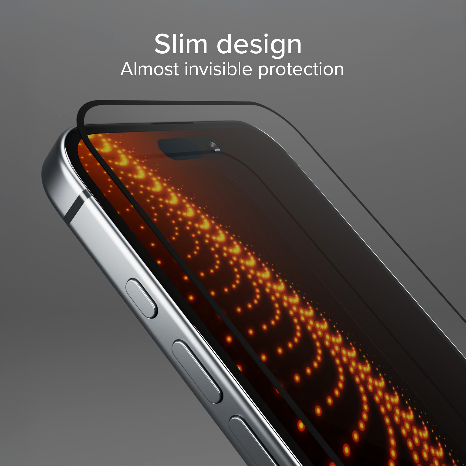Ein silbernes Smartphone mit Displayschutzfolie, das orangefarbene Lichter reflektiert. Text: Schlankes Design, fast unsichtbarer Schutz.