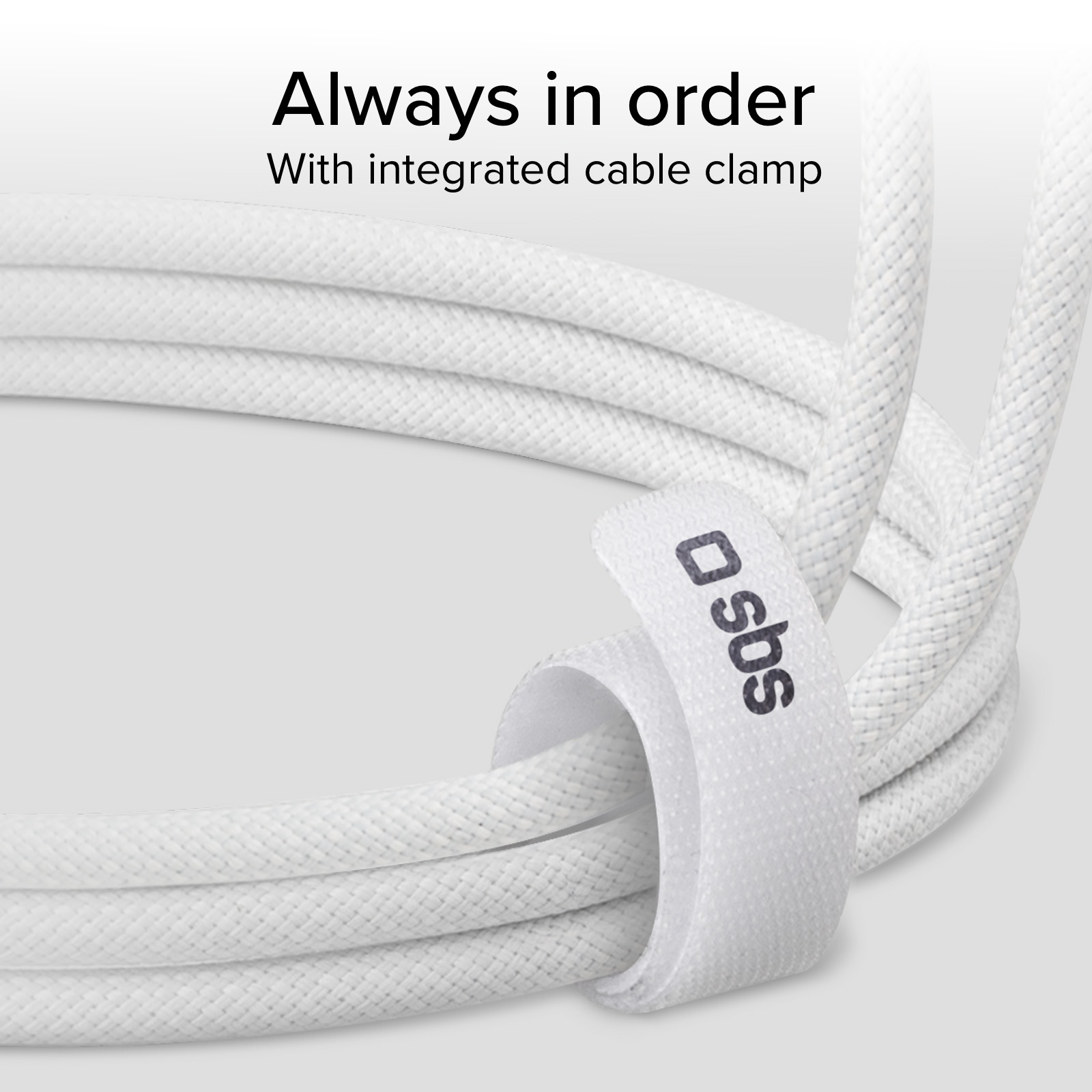 Weißes Kabel mit integrierter Kabelklemme. Auf der Klemme steht 'sbs'.