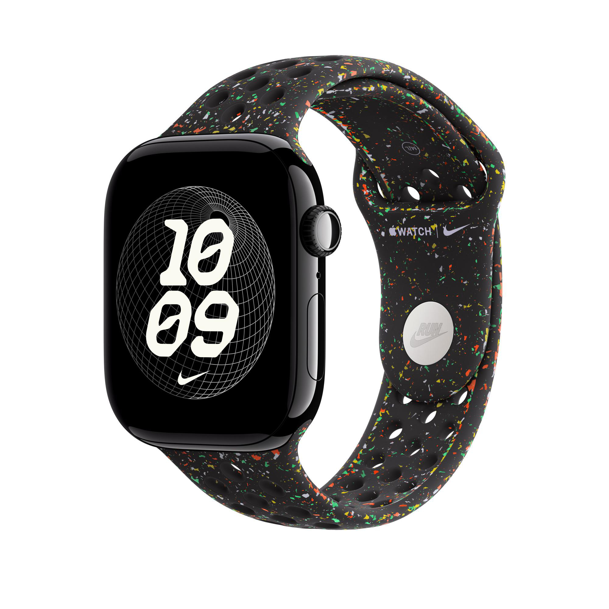 Schwarze Apple Watch mit Nike-Armband. Das Zifferblatt zeigt 10:09 Uhr. Das Armband ist schwarz mit bunten Sprenkeln und Nike-Logo.