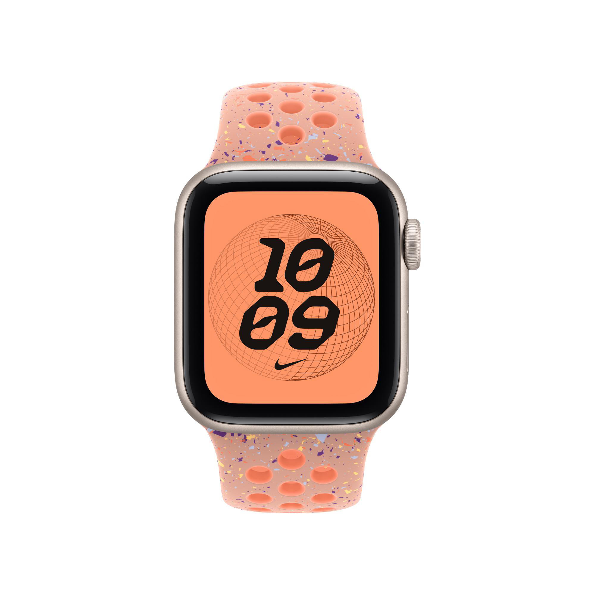 Eine Apple Watch mit einem pfirsichfarbenen Armband, das mit lila und orangefarbenen Punkten versehen ist. Das Zifferblatt zeigt die Uhrzeit.