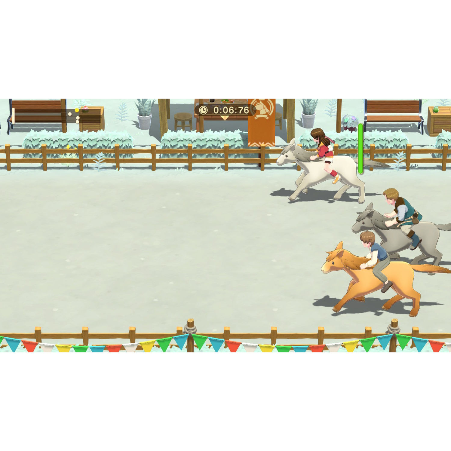 Een paardenrace in een besneeuwde omgeving. Drie ruiters te paard. Spandoeken en hekken versieren de scène. Een timer toont de tijd.