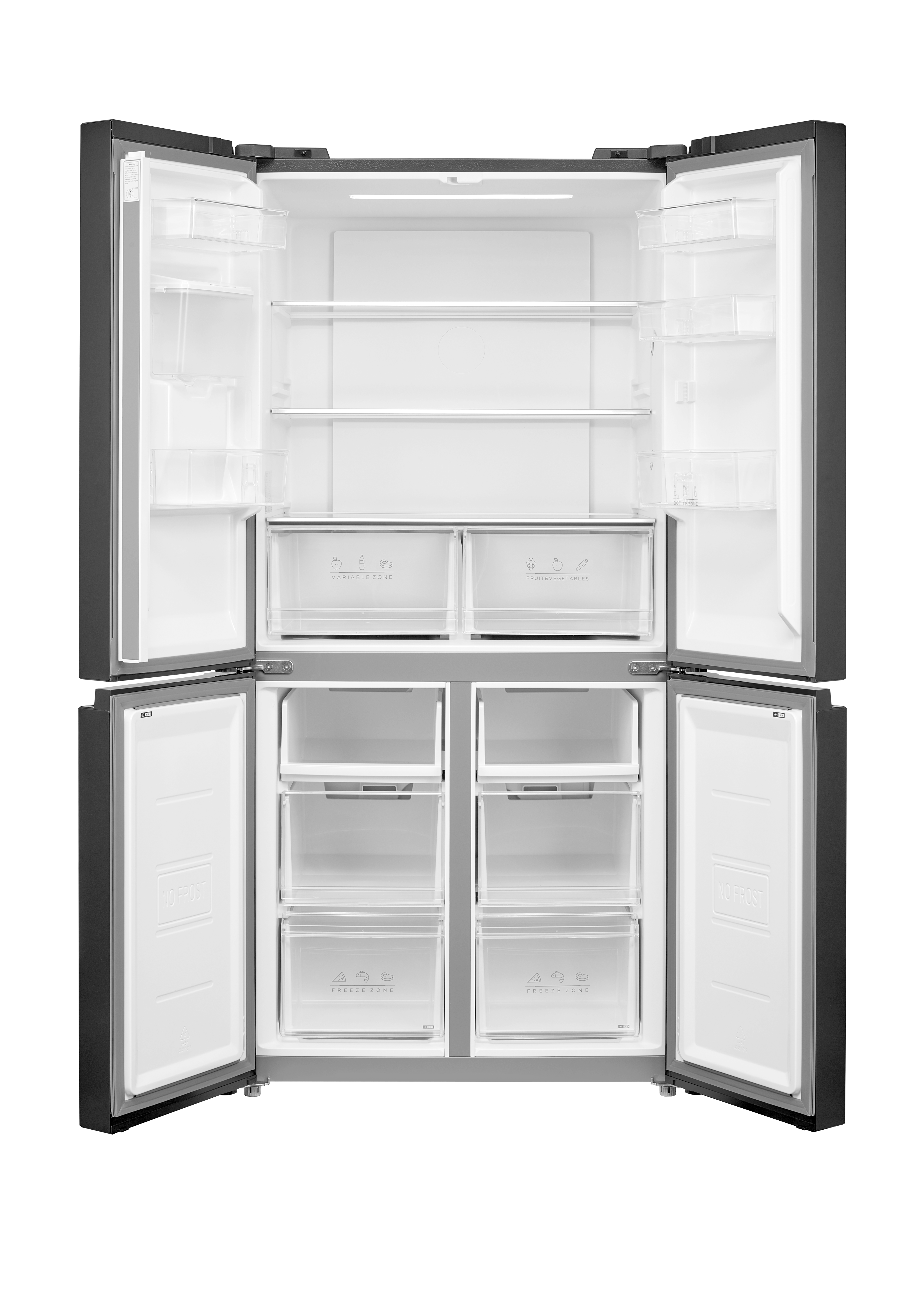 Ein offener, leerer Kühlschrank mit vier Türen. Der obere Teil hat Regale und Schubladen. Der untere Teil hat Gefrierschubladen.