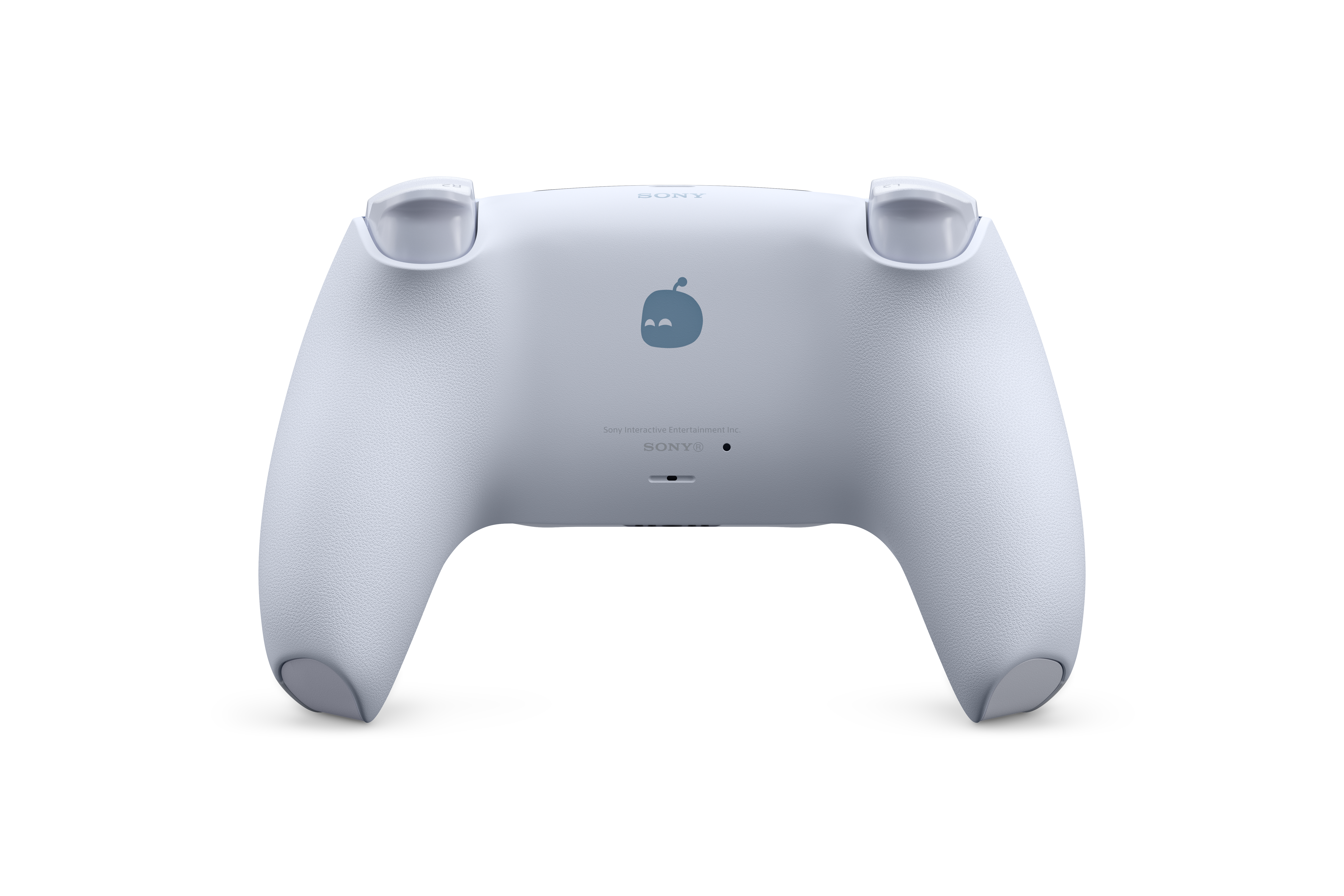 Ein hellblaues PlayStation 5-Controller. Die Rückseite hat ein Apfel-Logo und Sony-Branding.